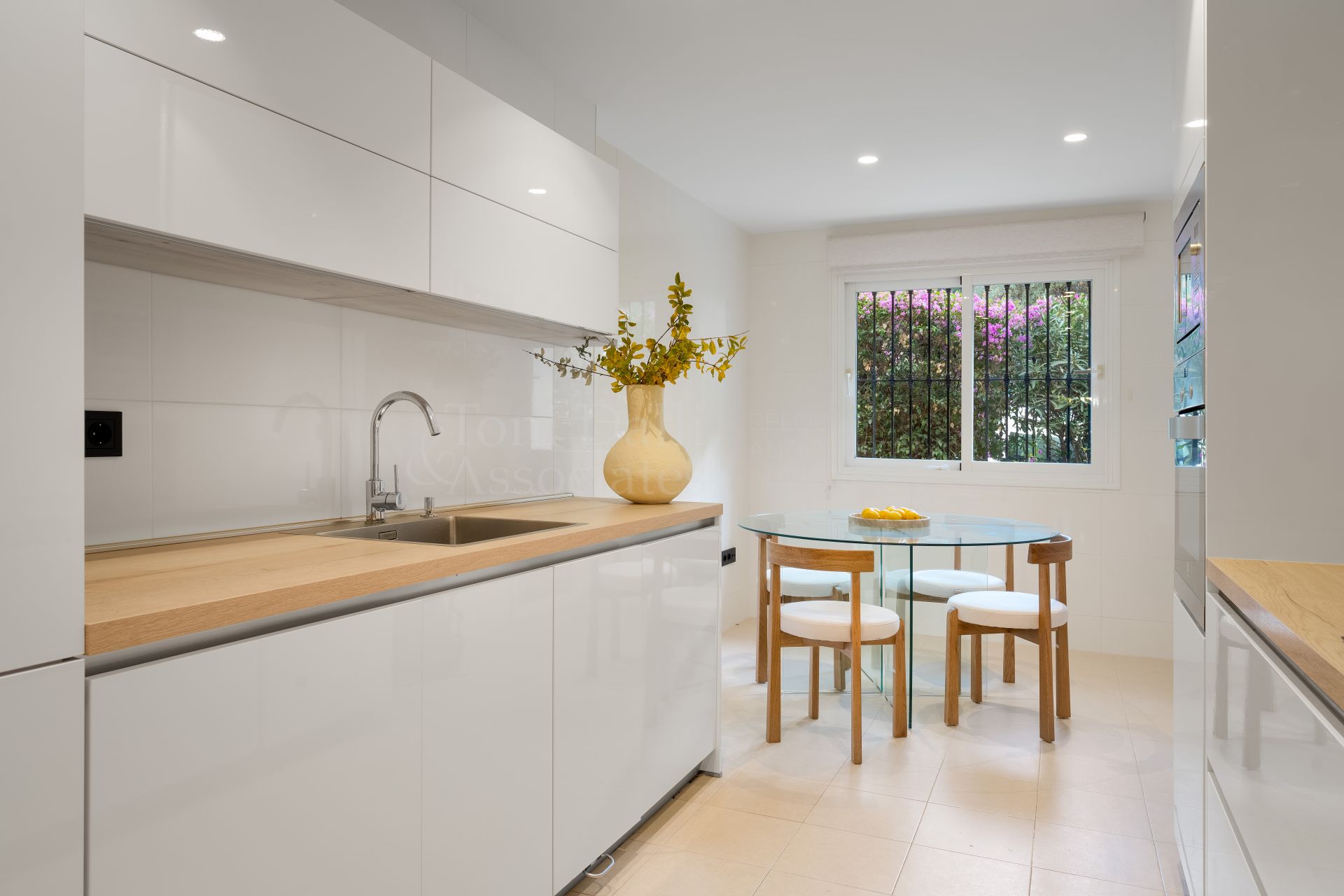 Apartment in Marbella Hill Club, Marbella