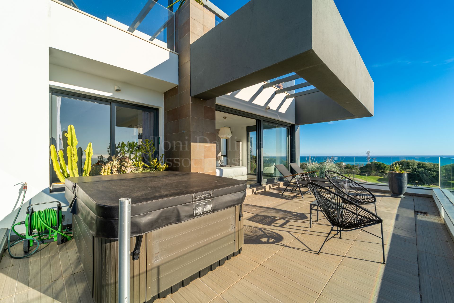 Villa in Cabopino, Marbella