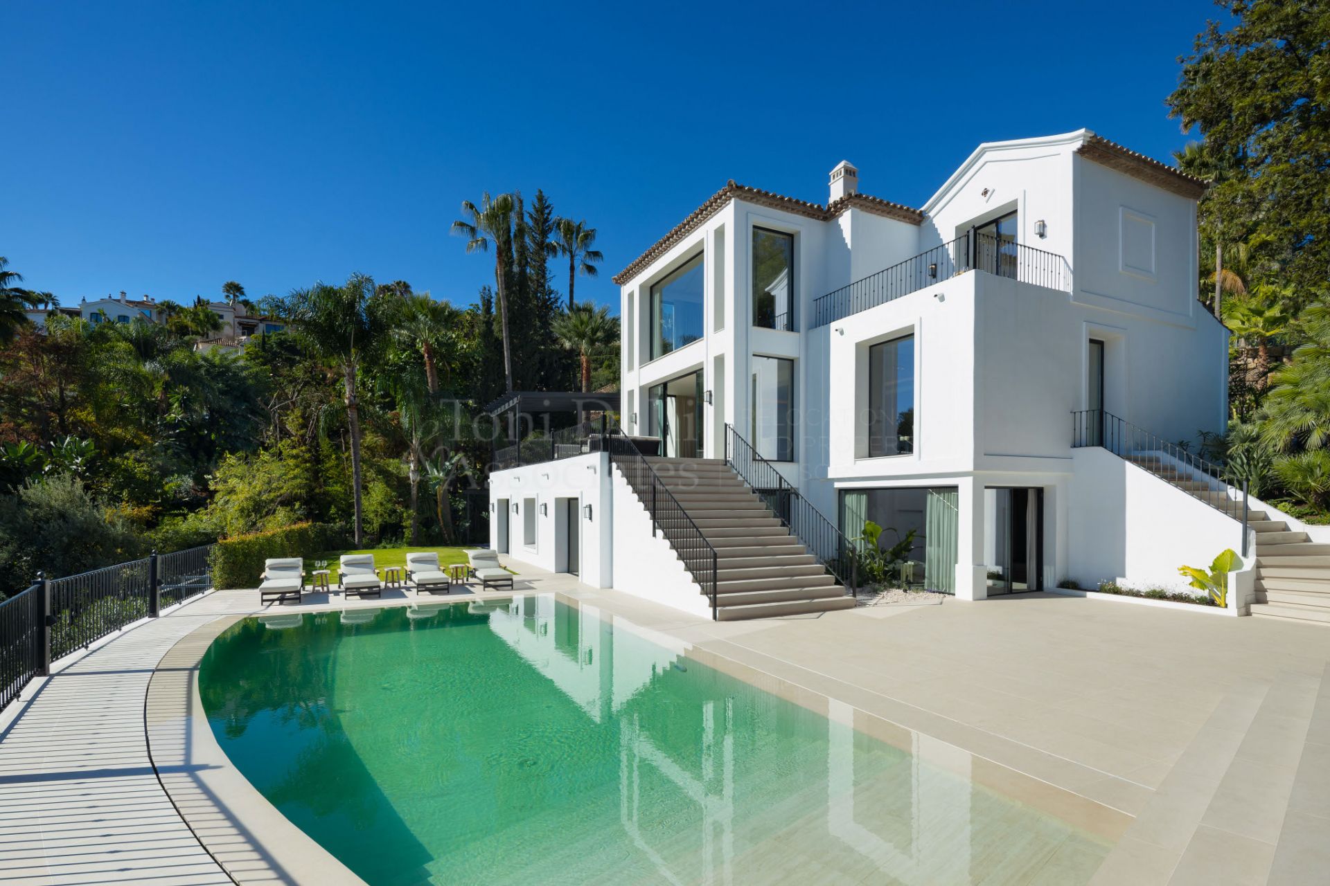 Villa in Los Arqueros, Benahavis
