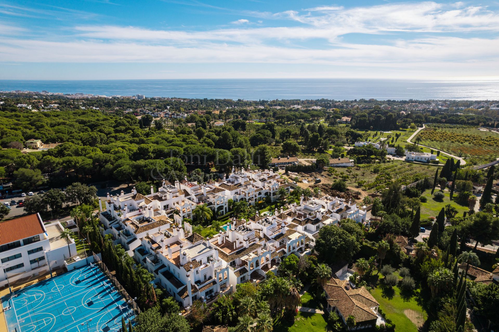 Apartment in Marbella Hill Club, Marbella