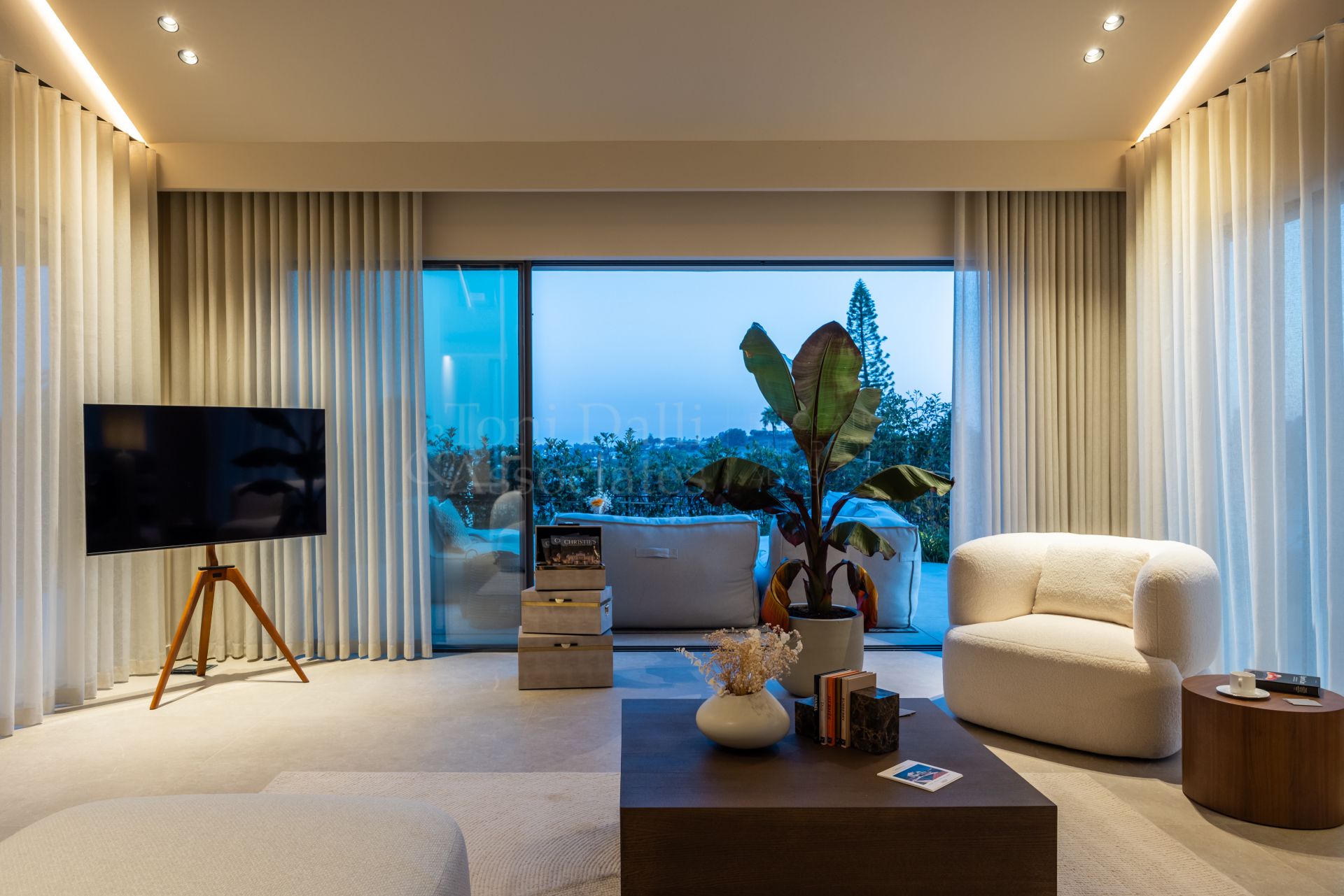 Villa in Haza del Conde, Marbella