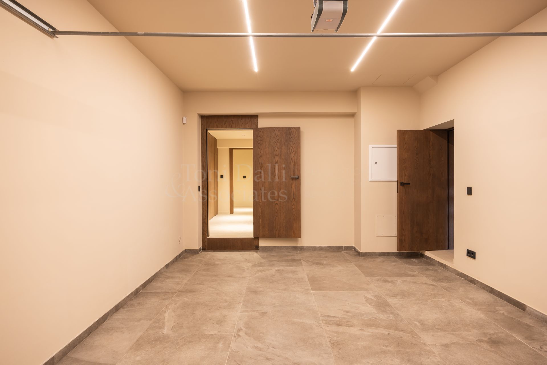 Villa in Haza del Conde, Marbella