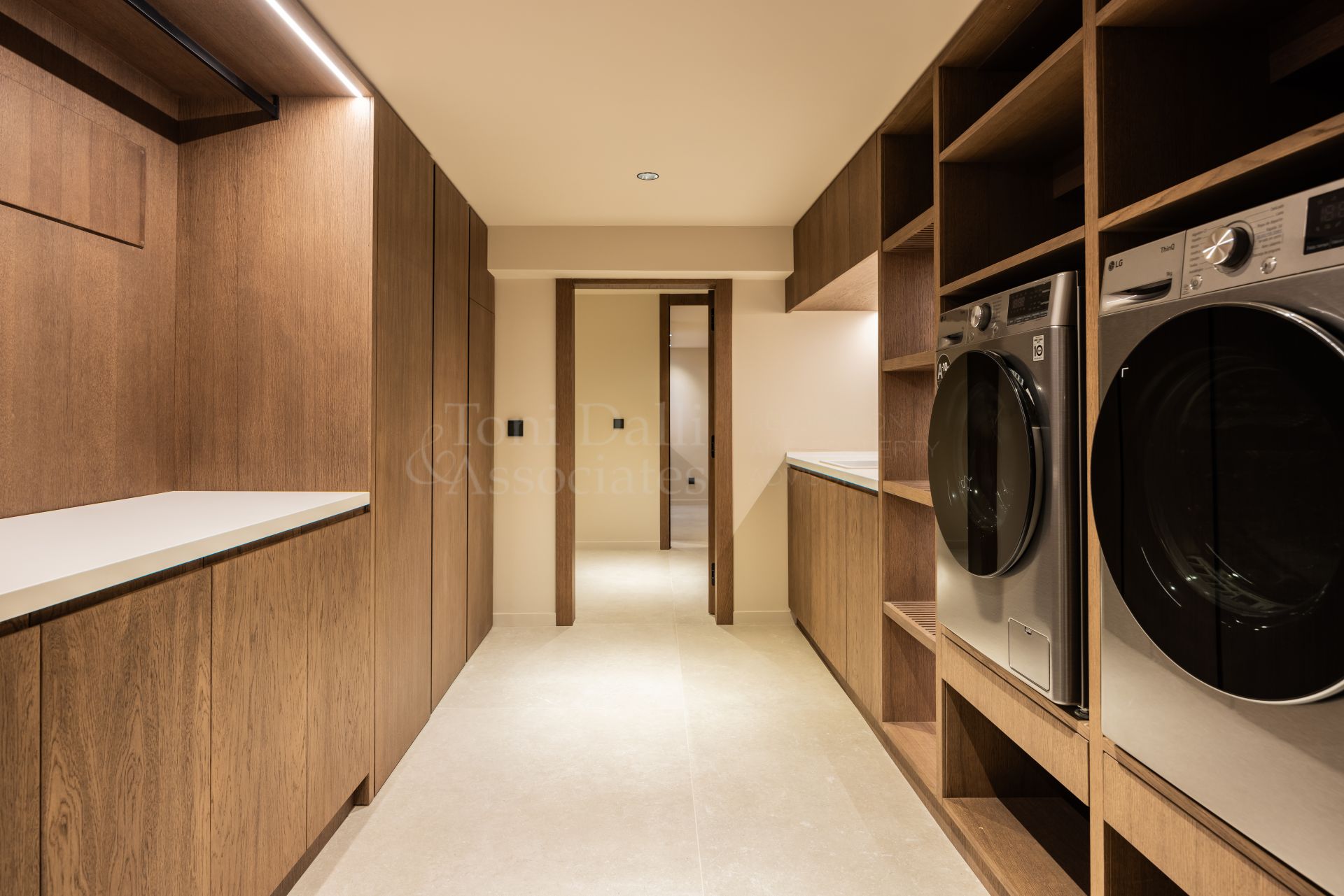 Villa in Haza del Conde, Marbella