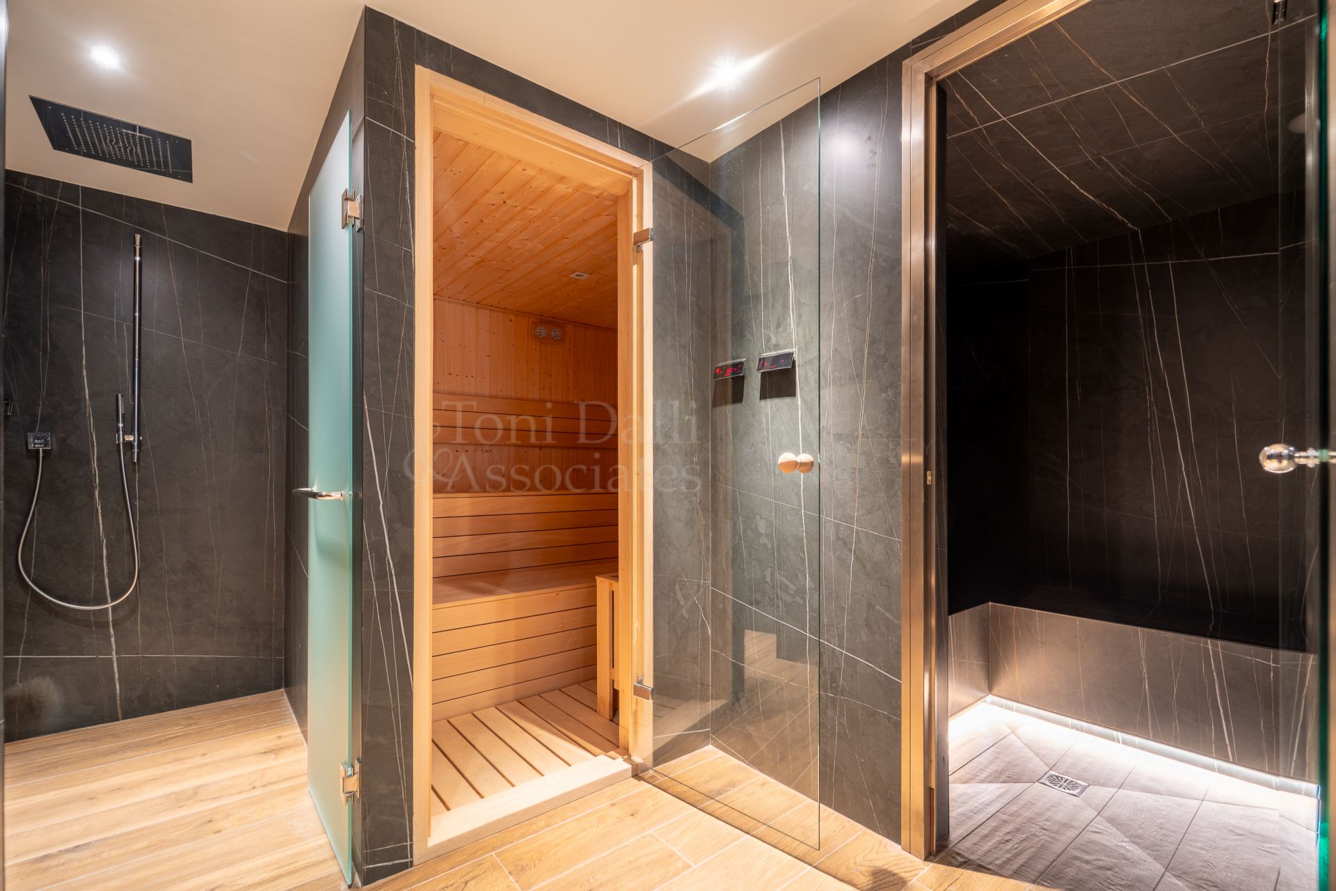 Apartment in La Quinta, Benahavis