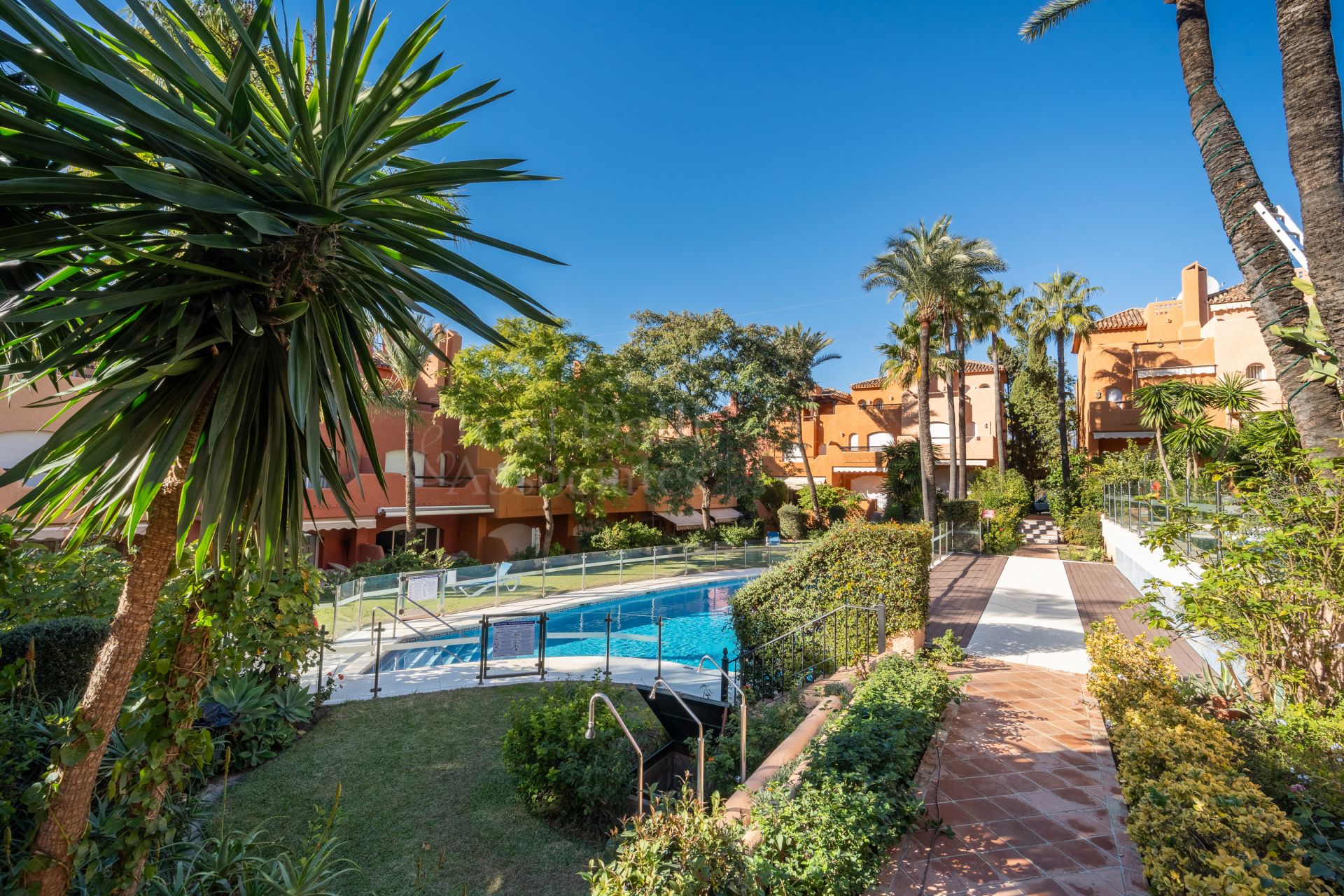 Town House in El Palmeral, Marbella