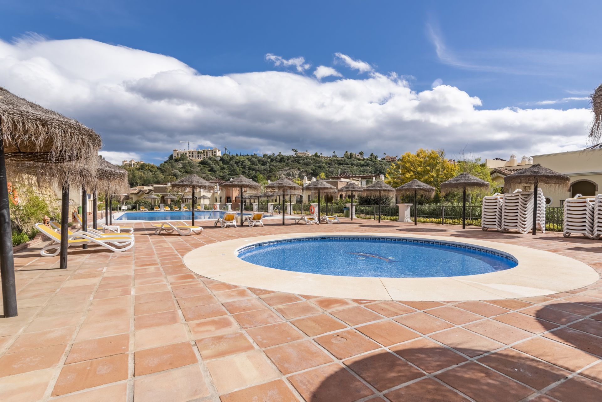 Ground Floor Apartment in Los Arqueros, Benahavis
