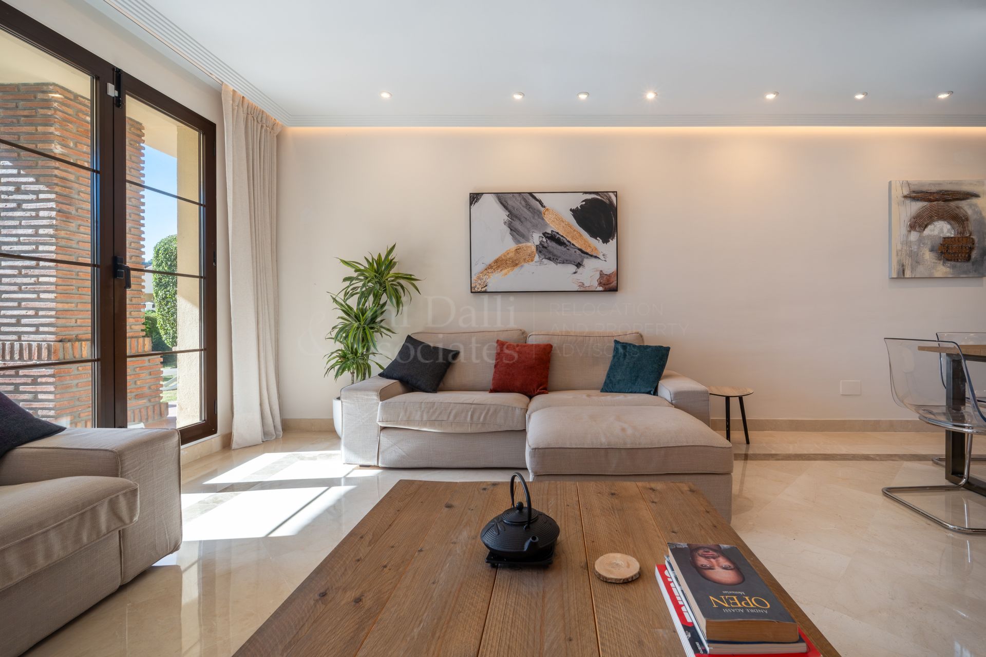Ground Floor Apartment in Los Arqueros, Benahavis