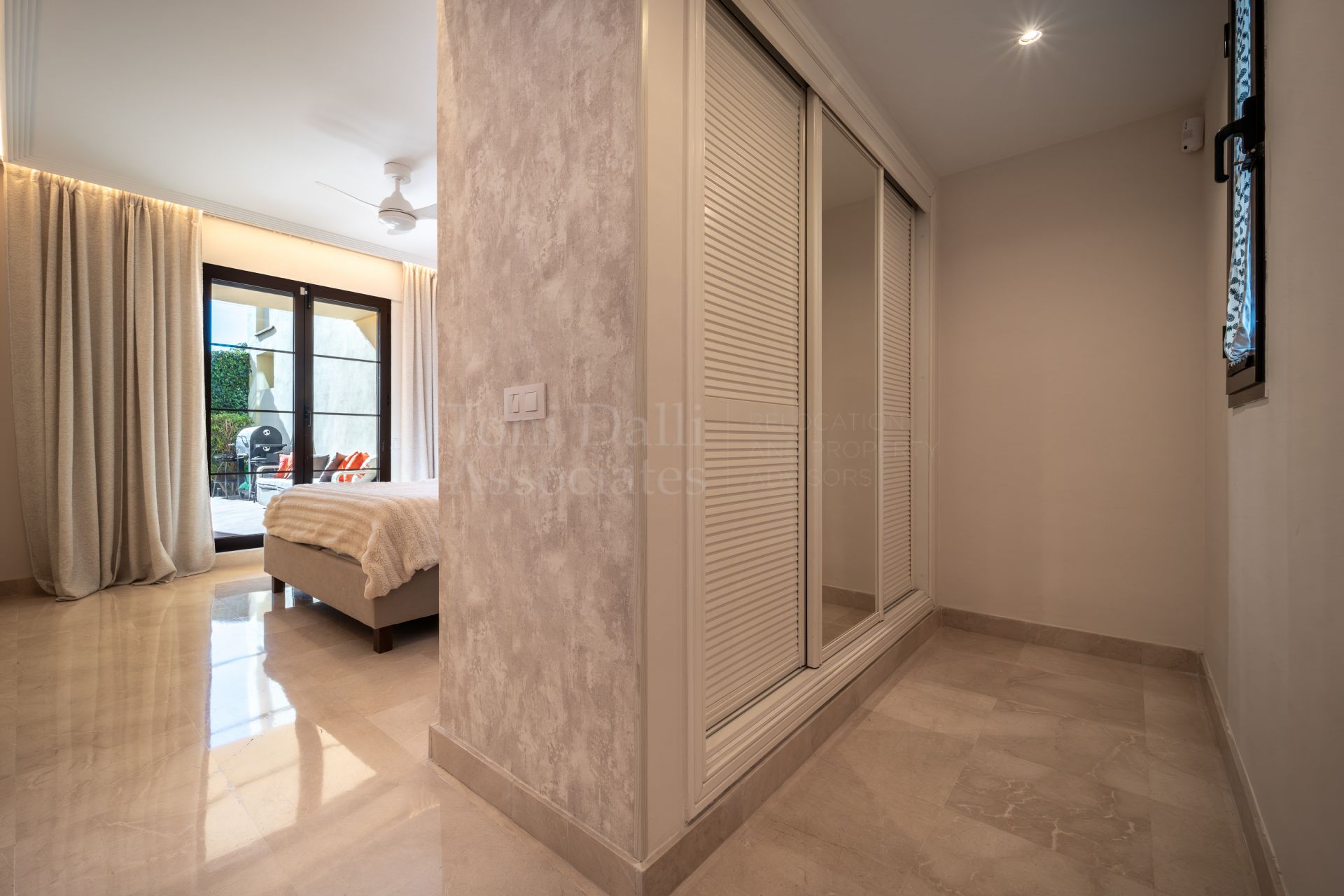 Ground Floor Apartment in Los Arqueros, Benahavis