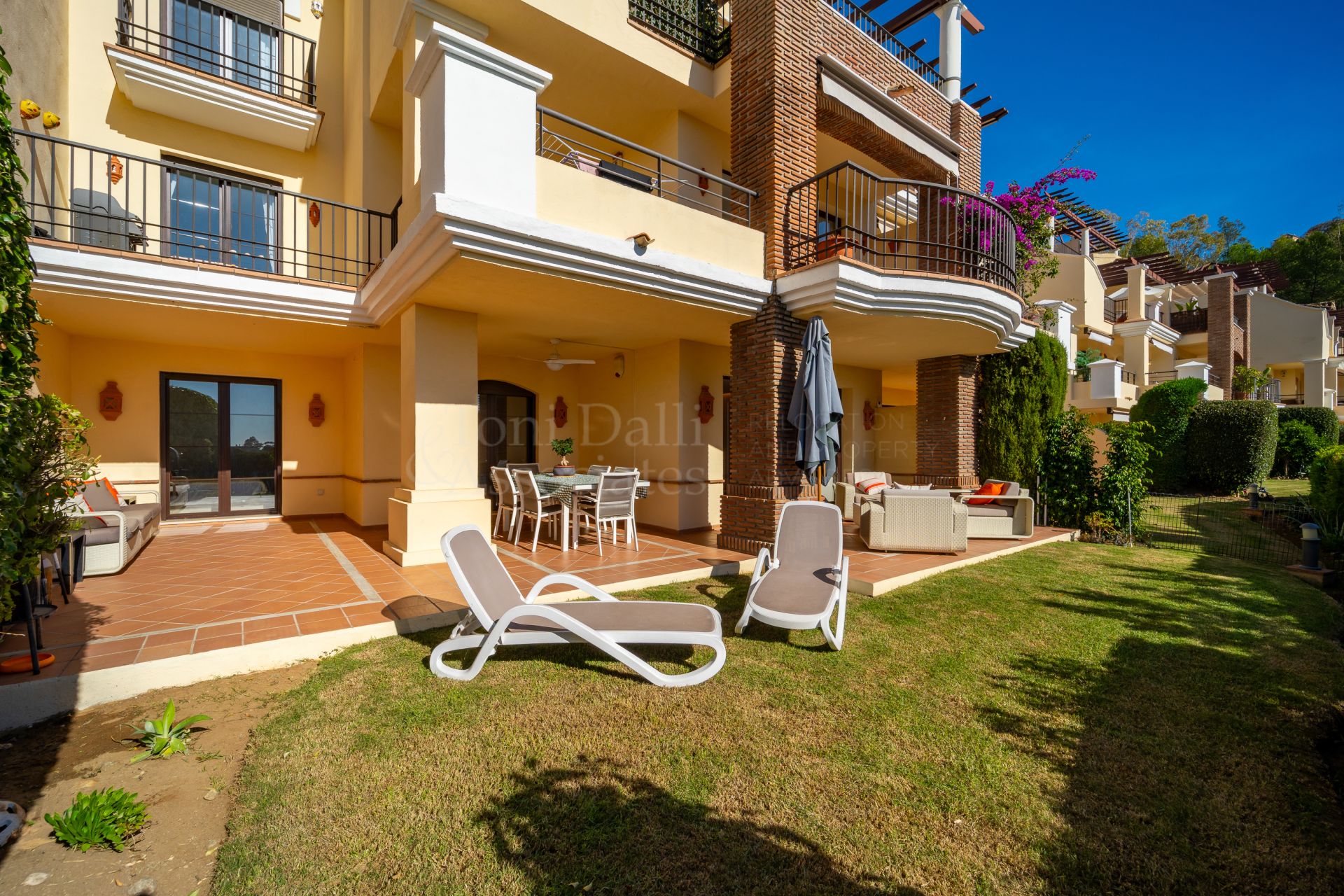 Ground Floor Apartment in Los Arqueros, Benahavis