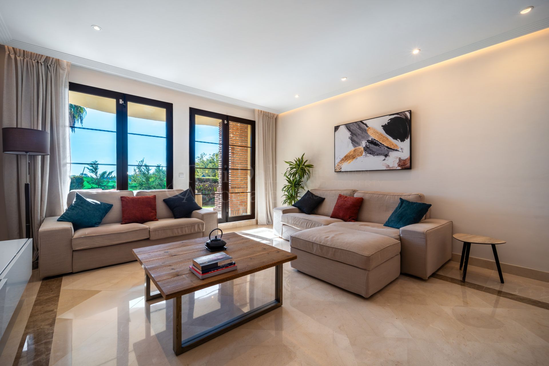 Ground Floor Apartment in Los Arqueros, Benahavis