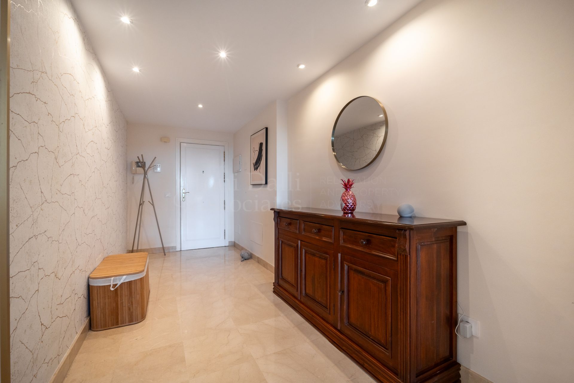 Ground Floor Apartment in Los Arqueros, Benahavis