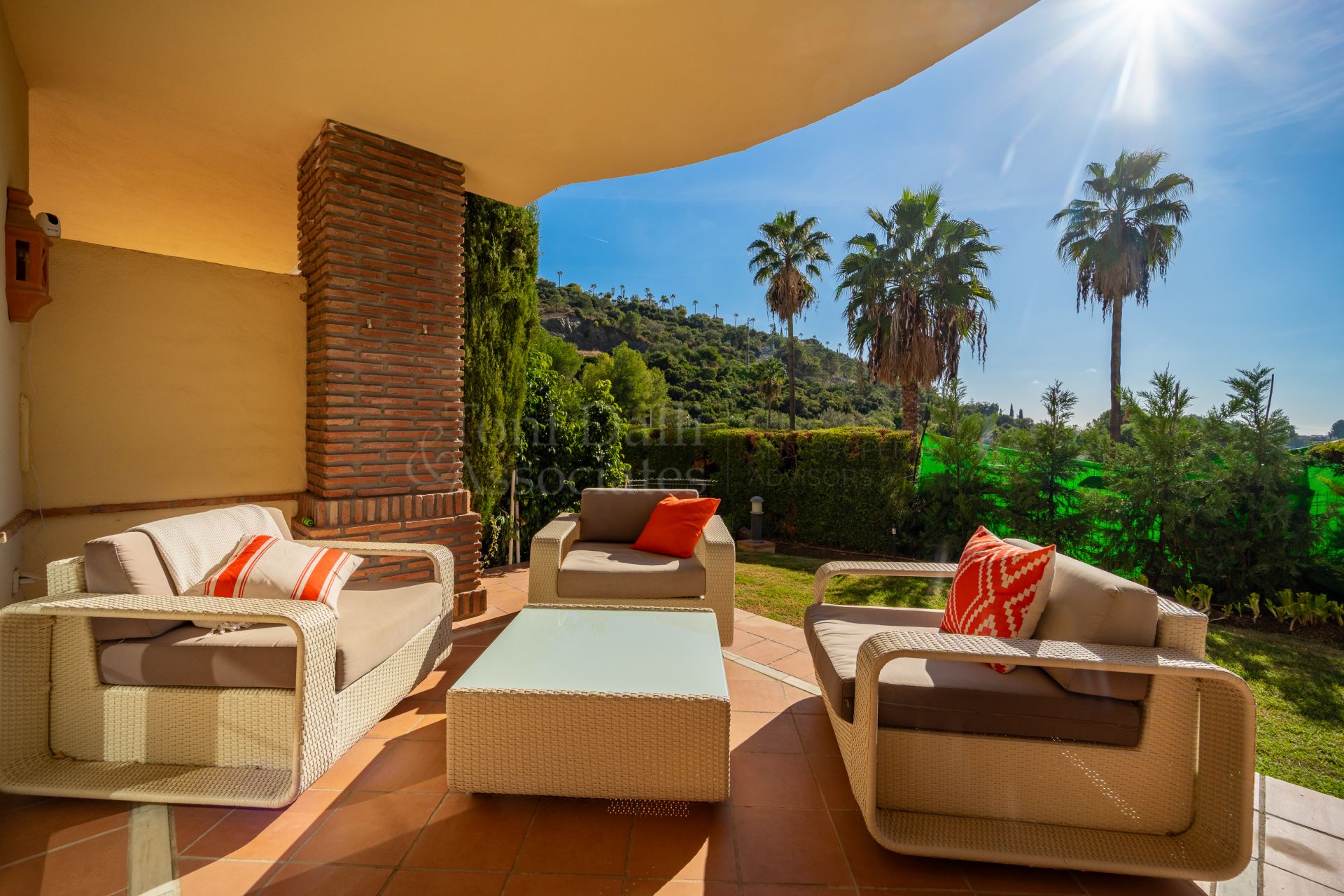Ground Floor Apartment in Los Arqueros, Benahavis