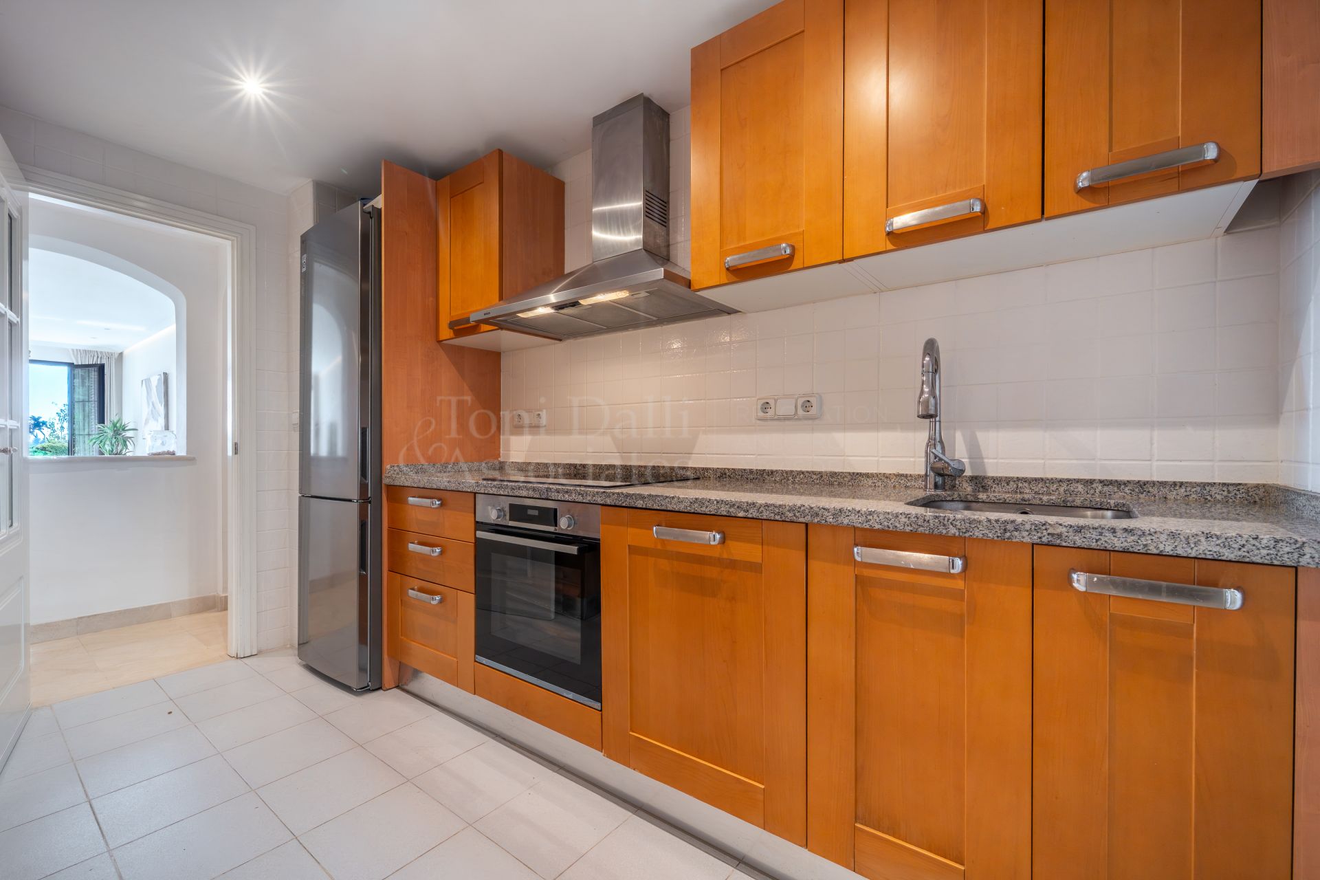 Ground Floor Apartment in Los Arqueros, Benahavis