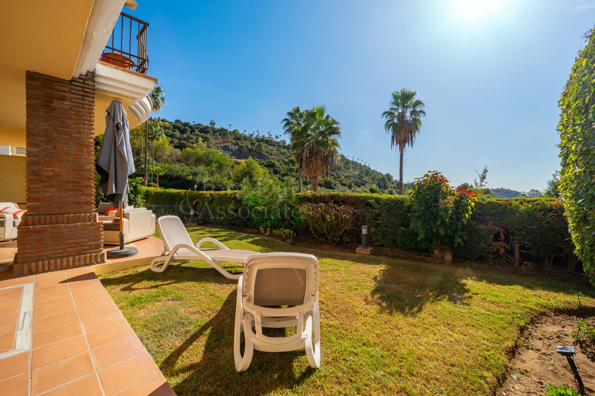 Ground Floor Apartment in Los Arqueros, Benahavis