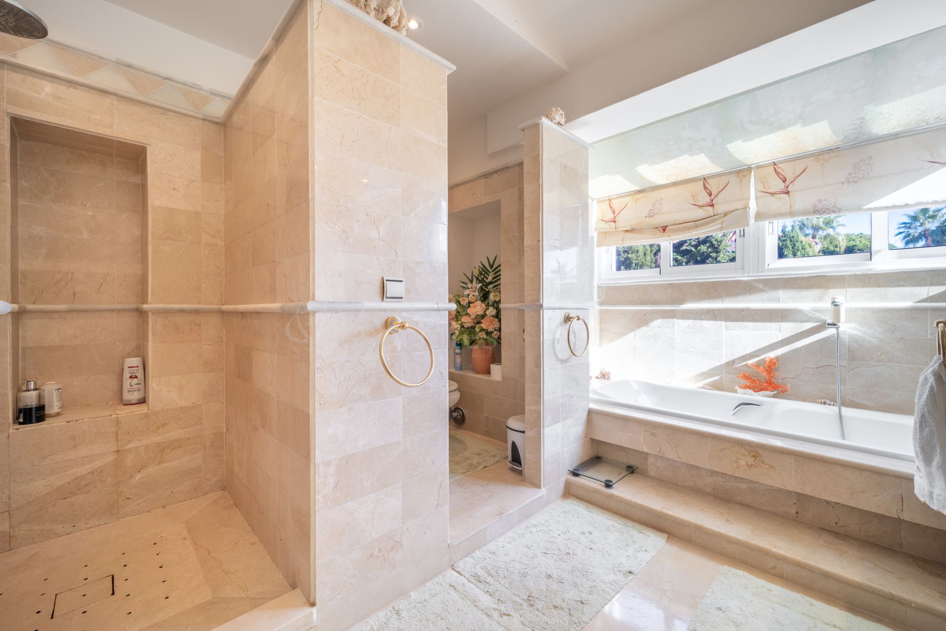 Villa in Hacienda las Chapas, Marbella