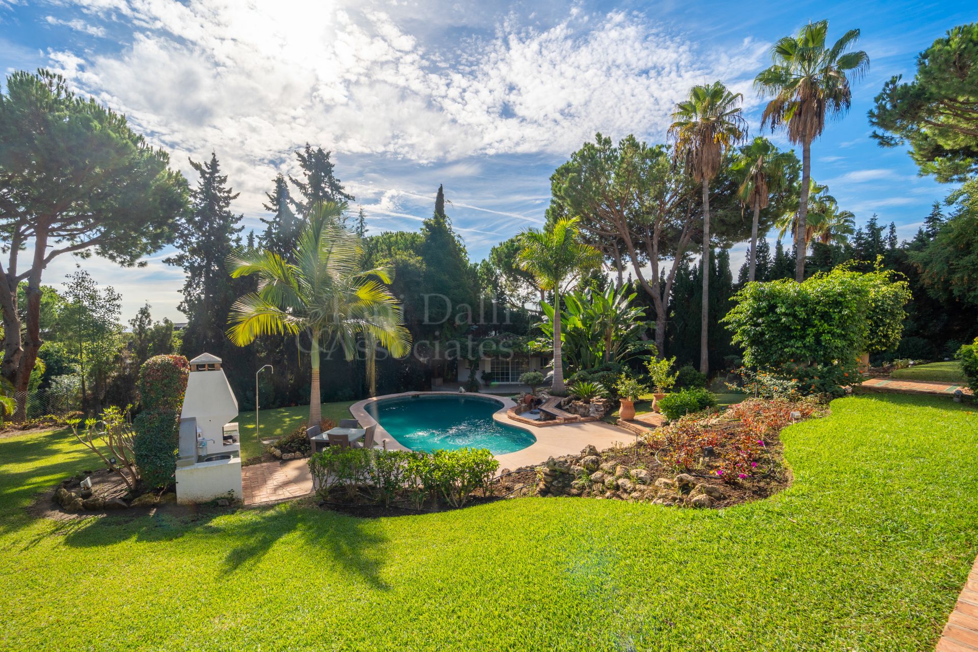 Villa in Hacienda las Chapas, Marbella