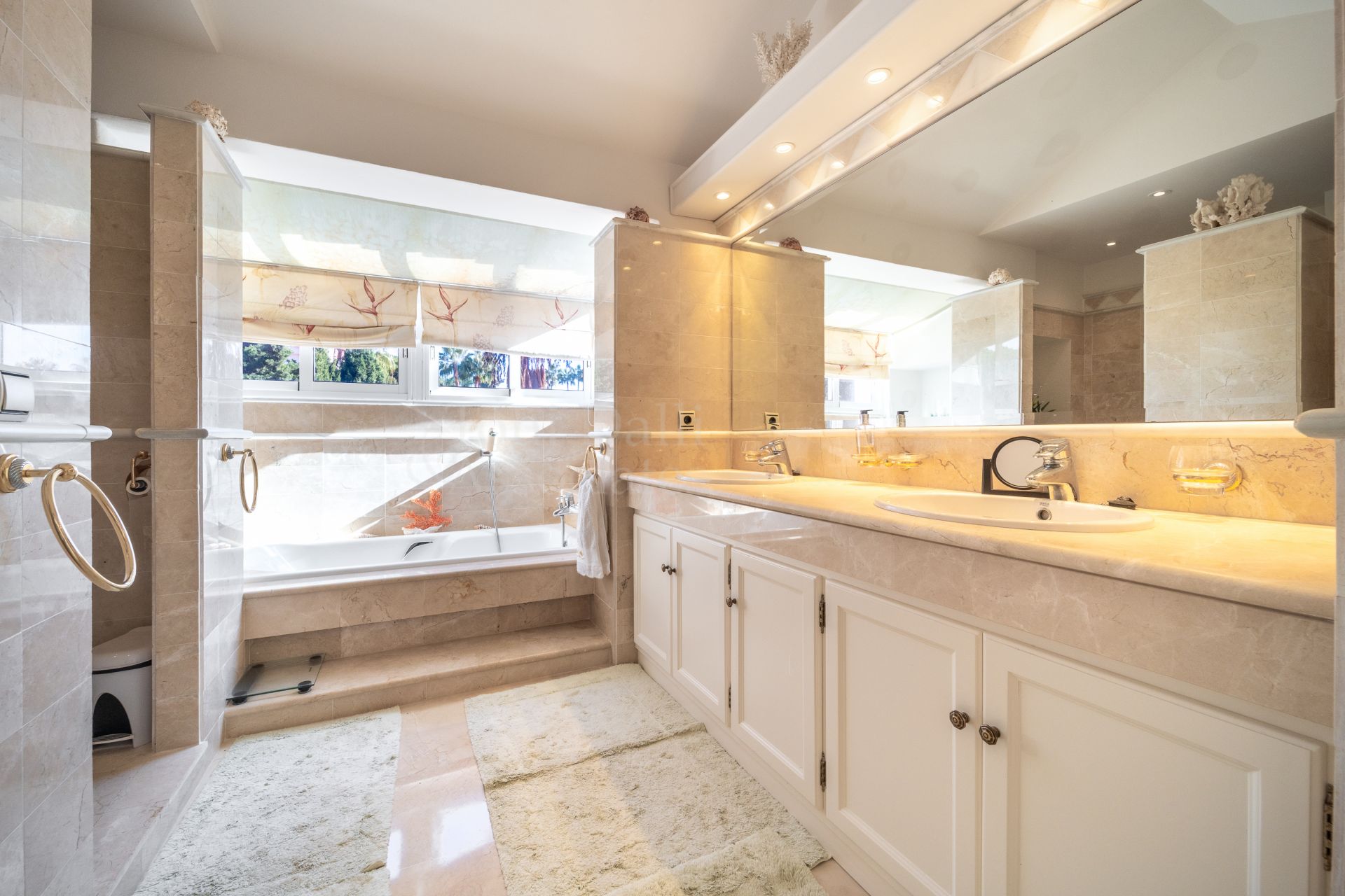 Villa in Hacienda las Chapas, Marbella