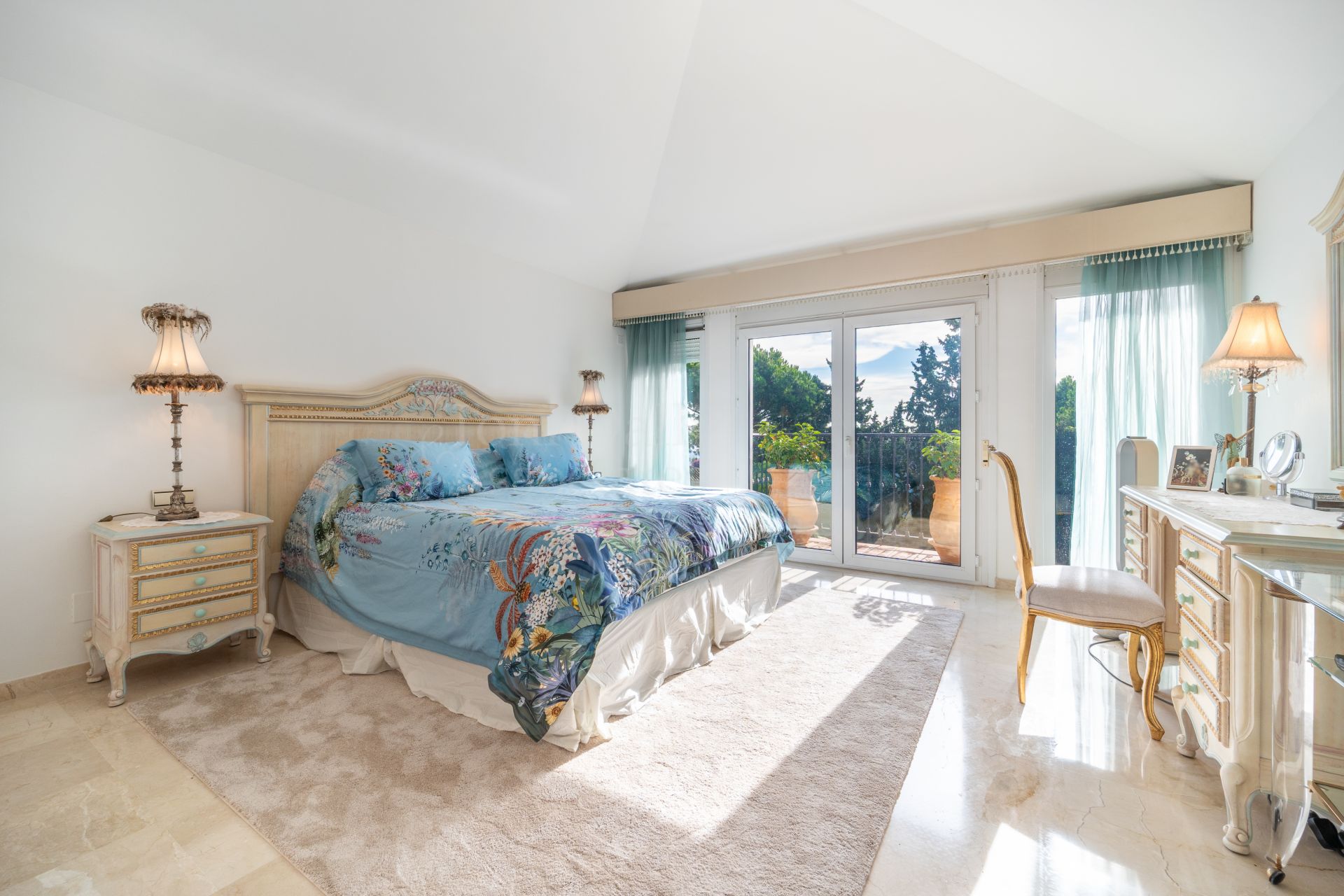 Villa in Hacienda las Chapas, Marbella