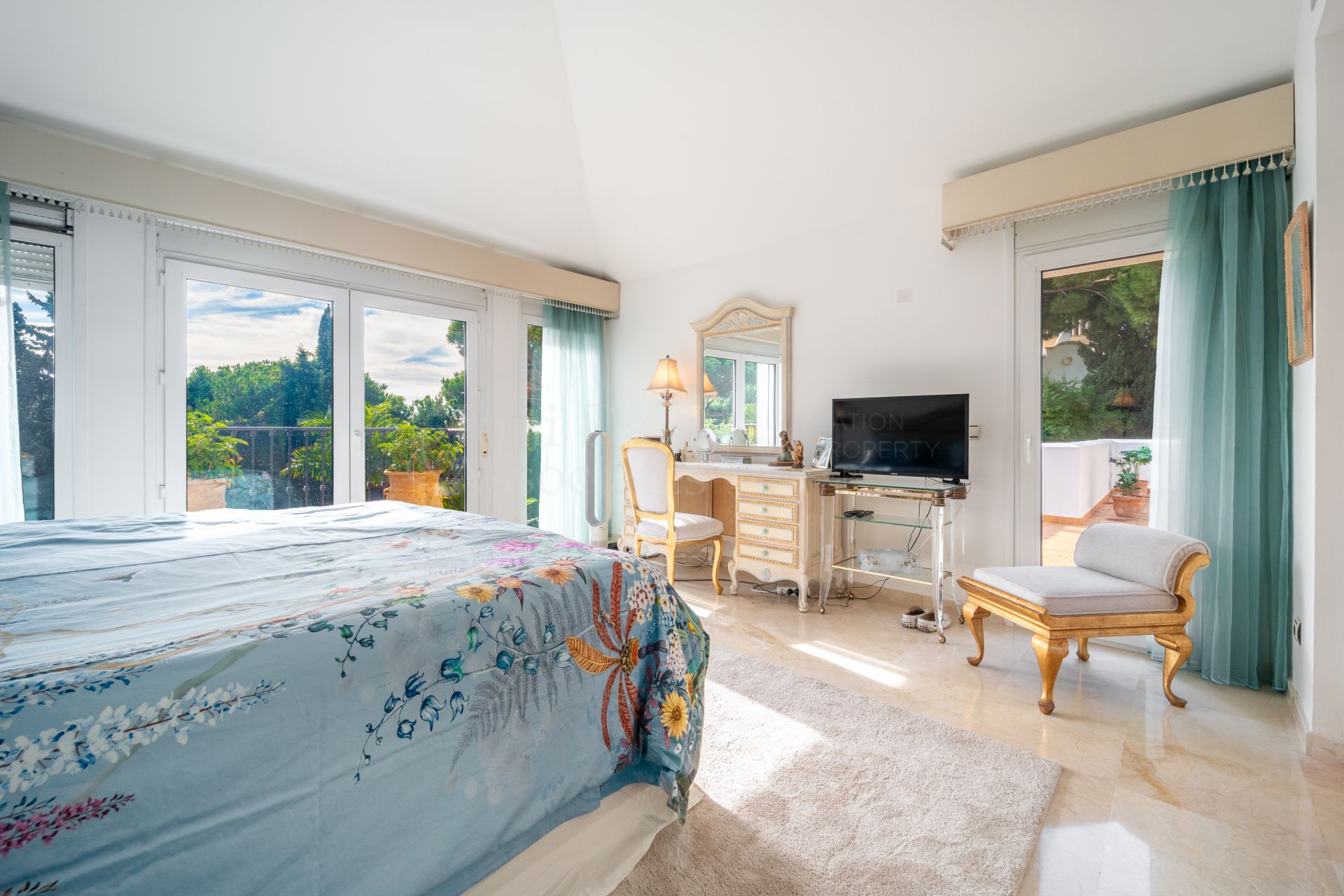 Villa in Hacienda las Chapas, Marbella