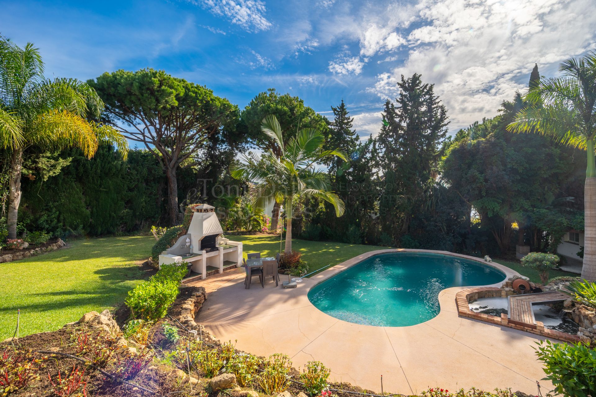 Villa in Hacienda las Chapas, Marbella