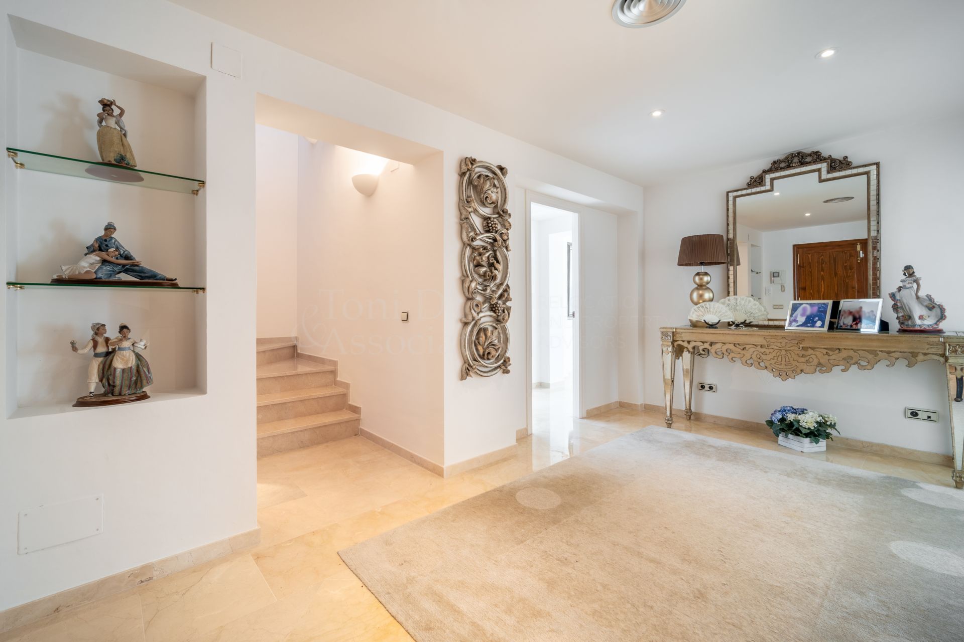 Villa in Hacienda las Chapas, Marbella