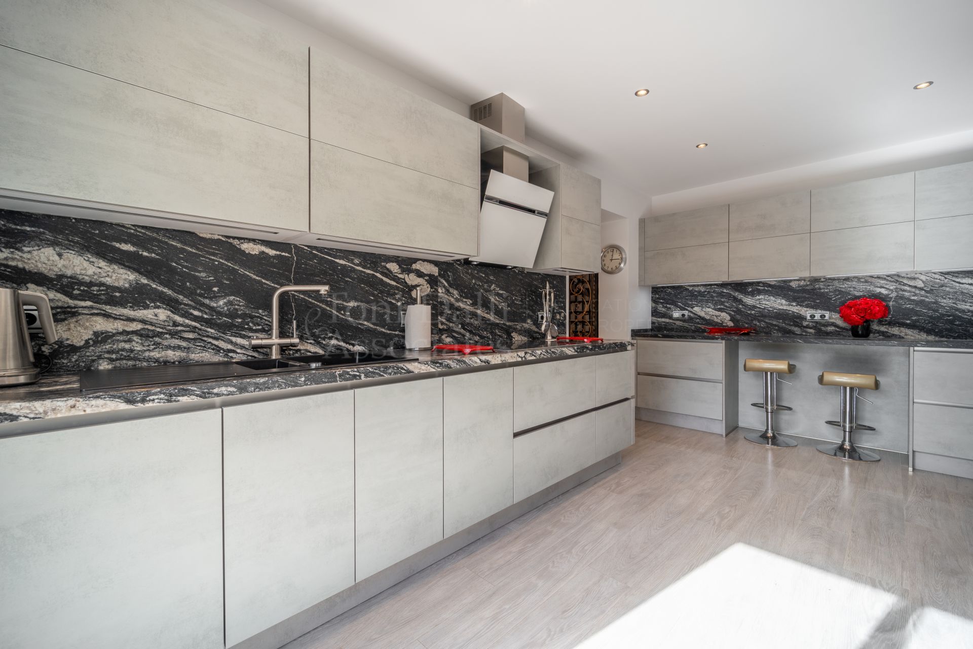 Villa in Hacienda las Chapas, Marbella