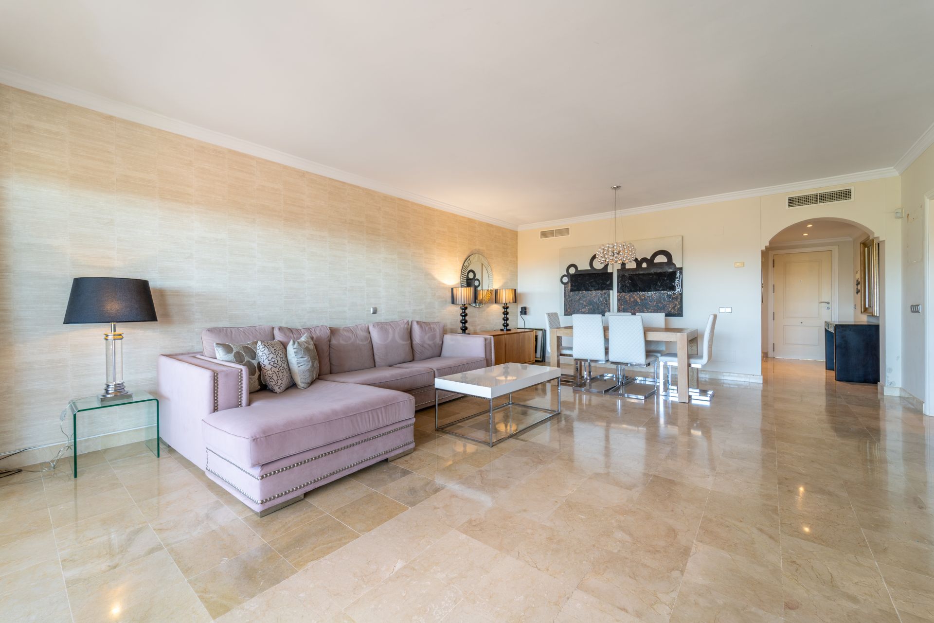 Apartment in Marques de Atalaya, Estepona