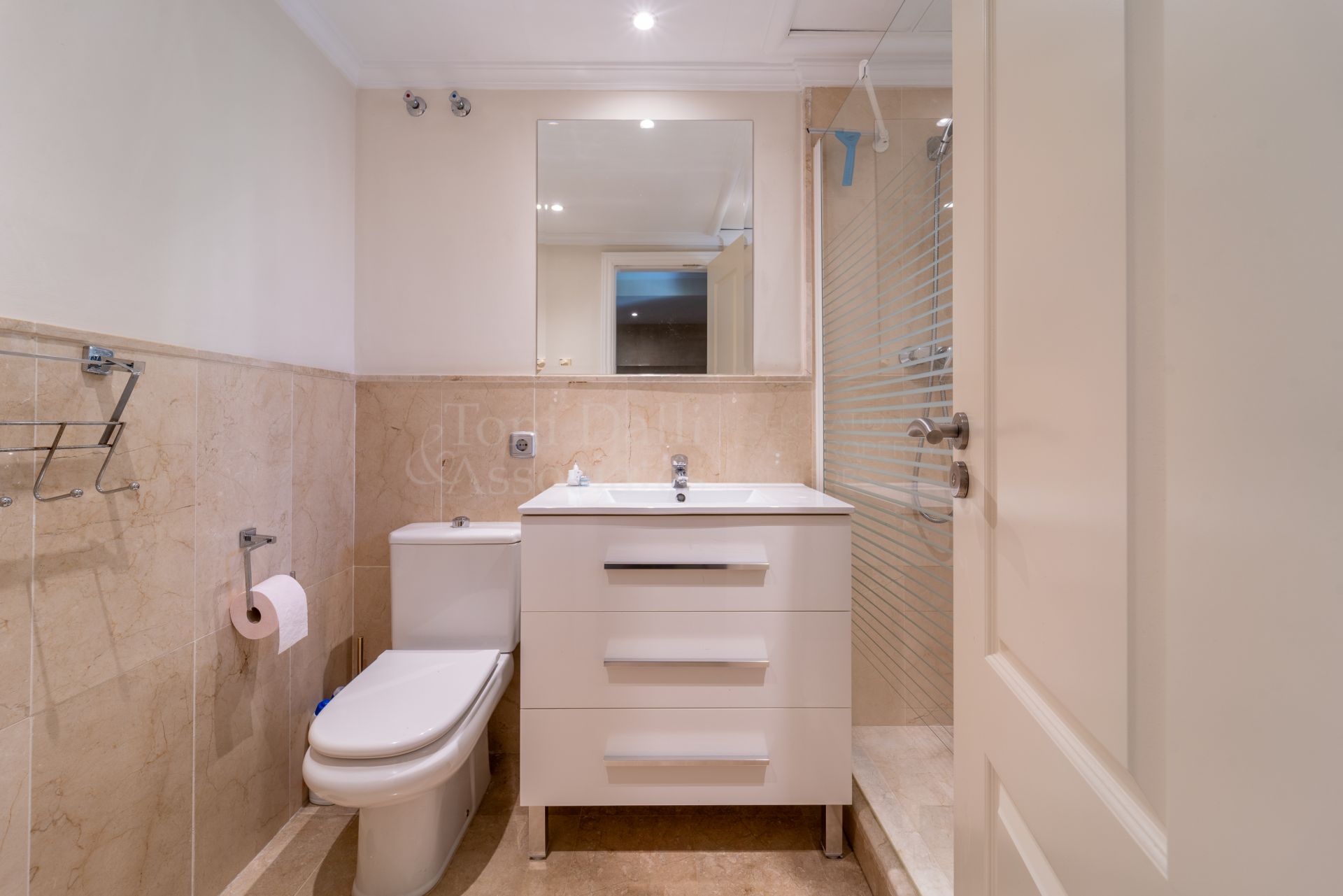 Apartment in Marques de Atalaya, Estepona