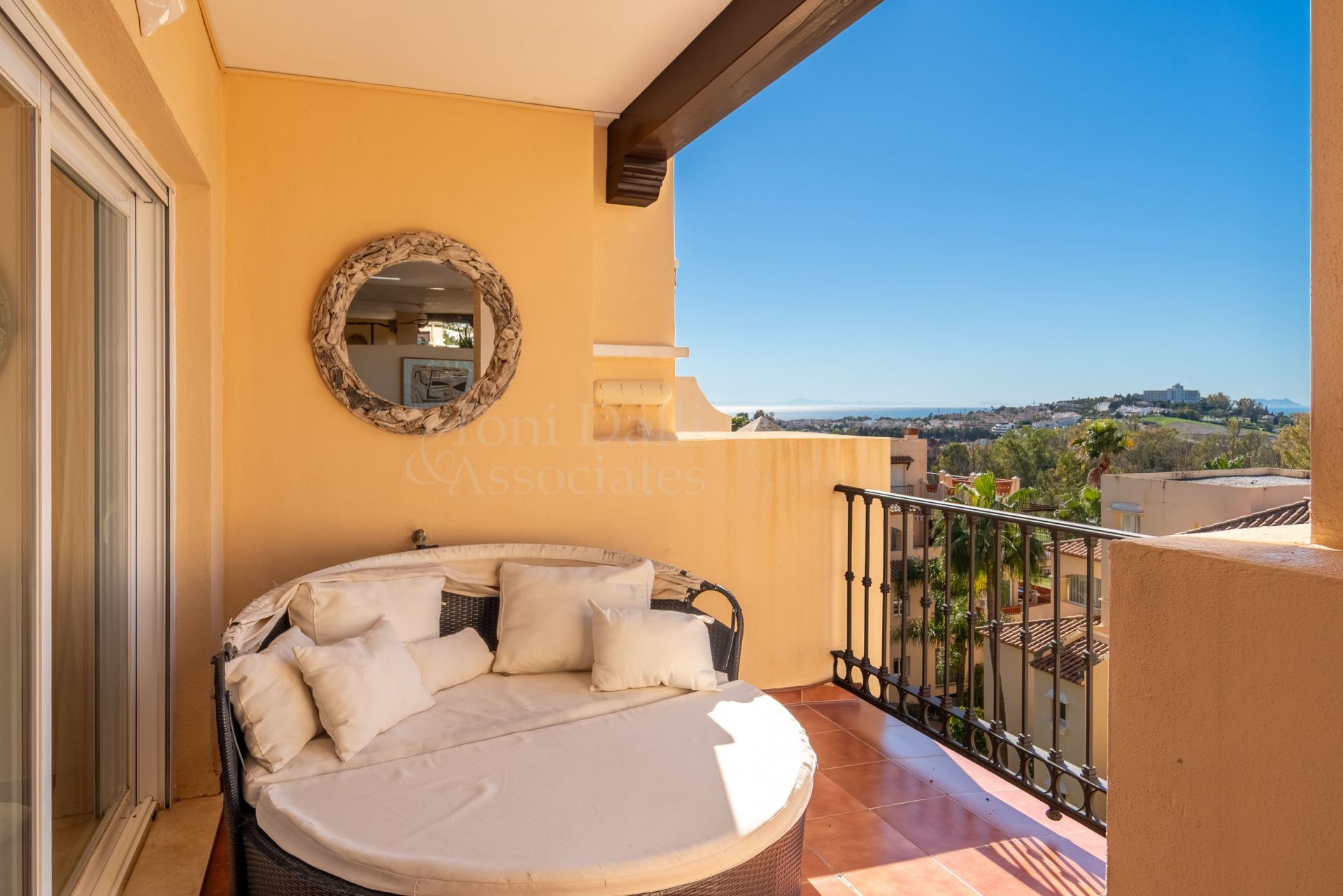 Apartment in Marques de Atalaya, Estepona