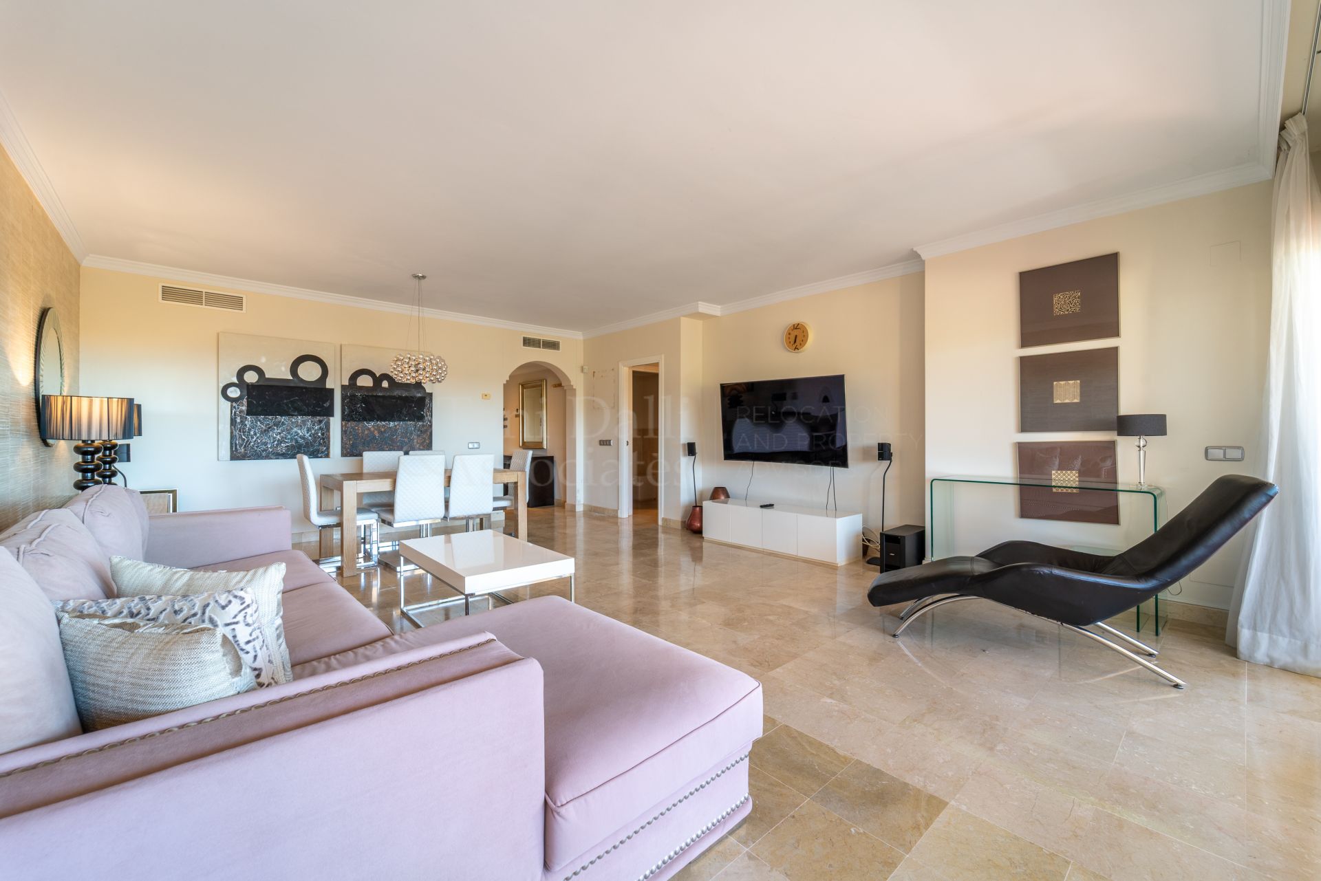 Apartment in Marques de Atalaya, Estepona