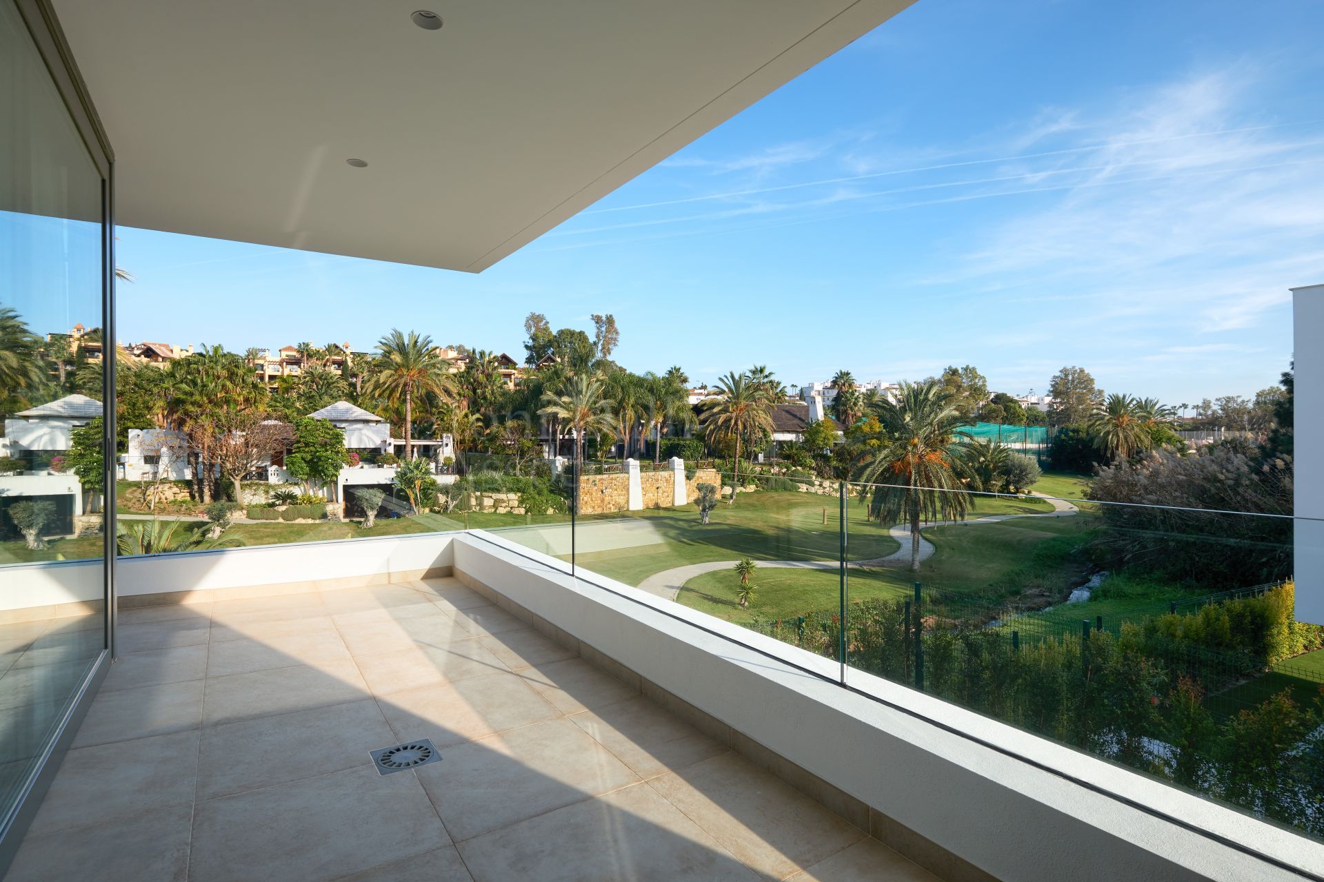 Villa in El Campanario, Estepona