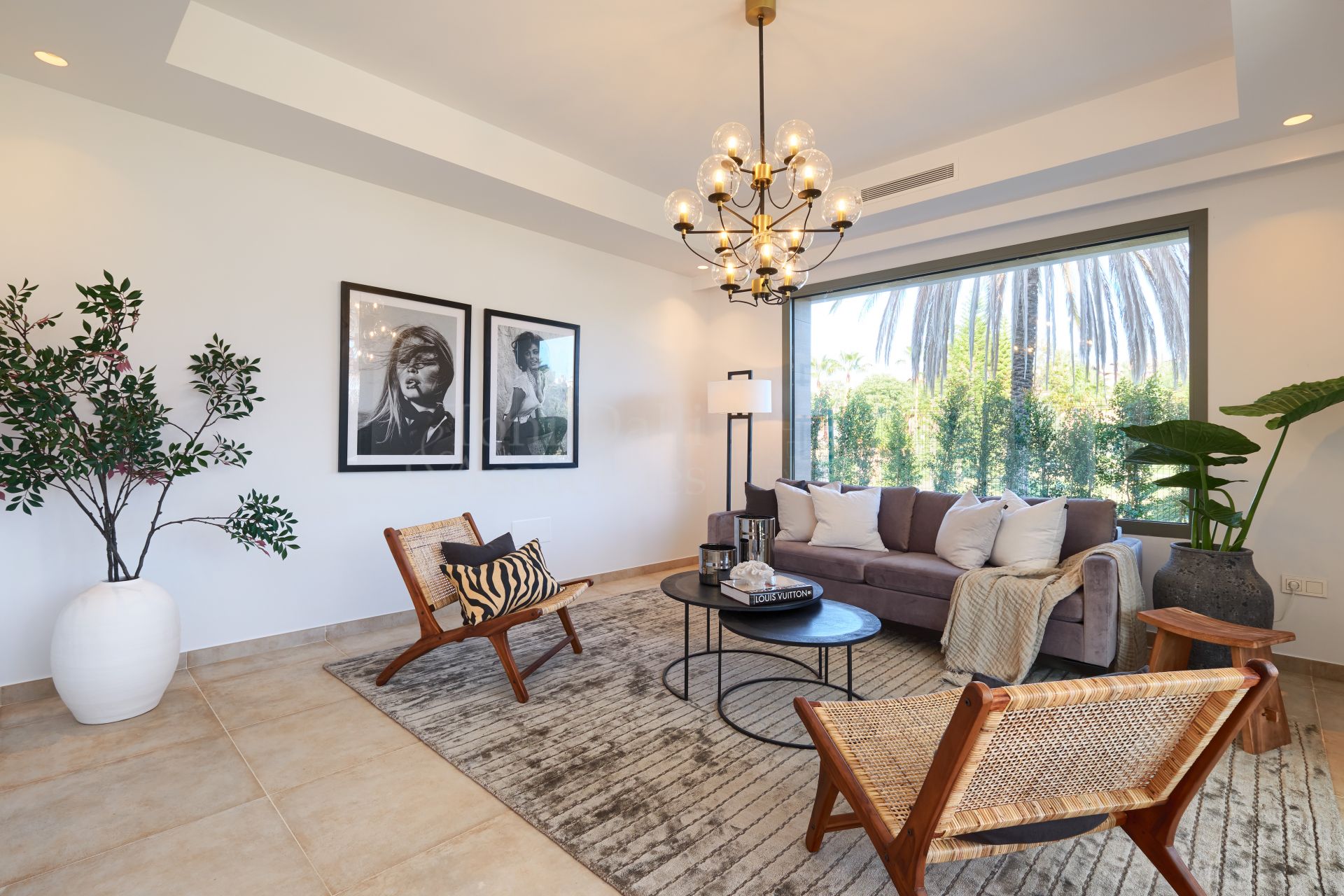 Villa in El Campanario, Estepona