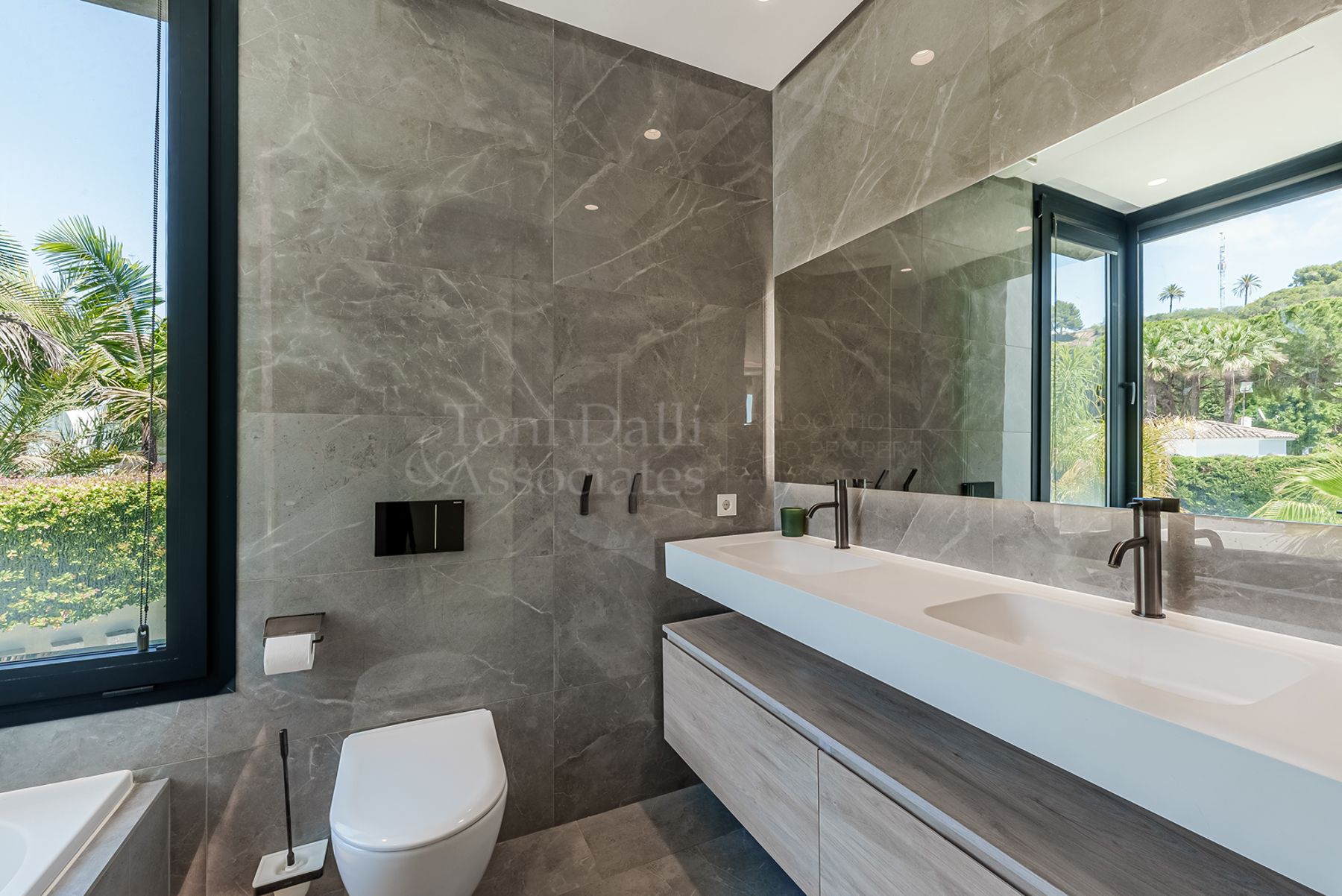 Villa in Las Brisas, Marbella