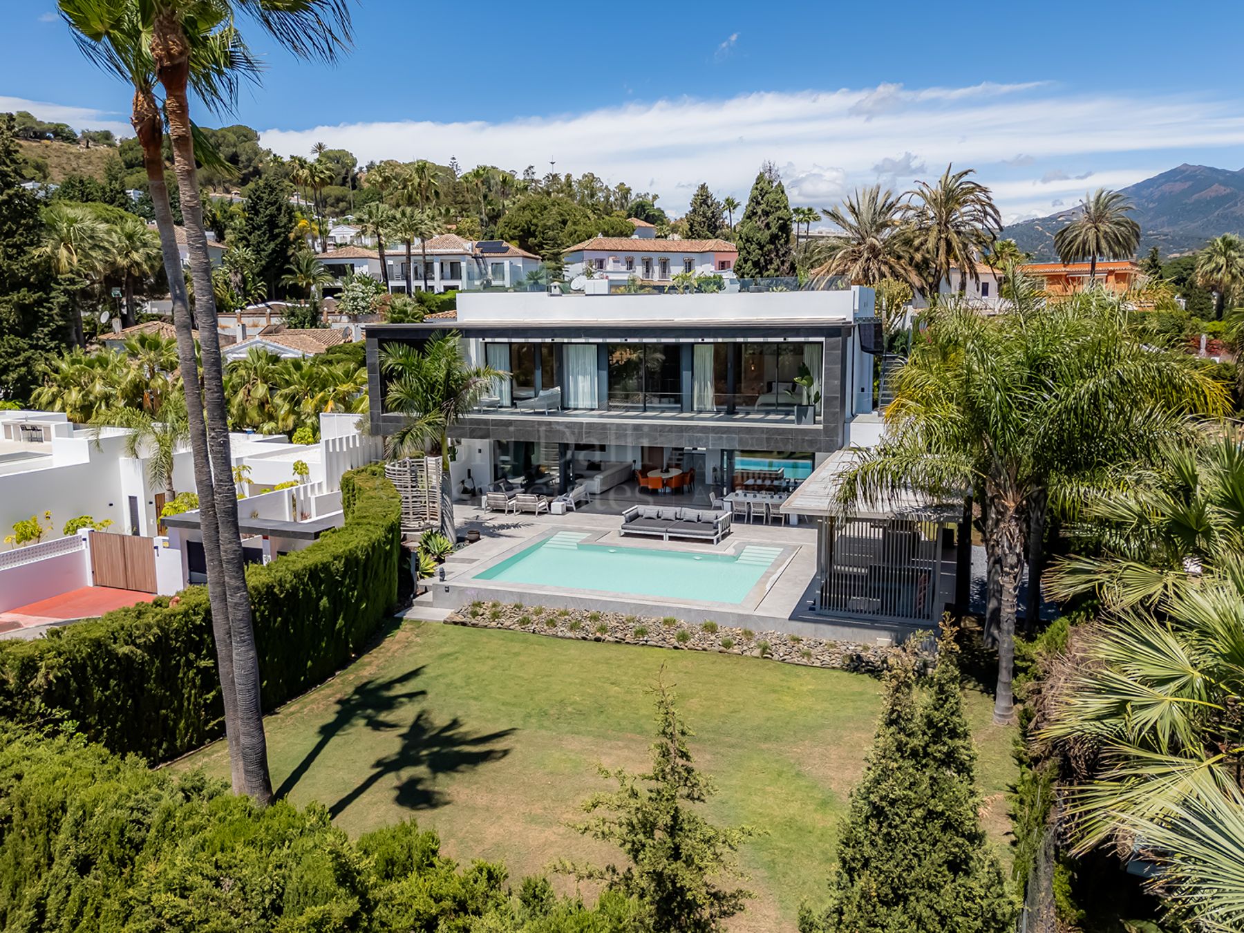 Villa in Las Brisas, Marbella