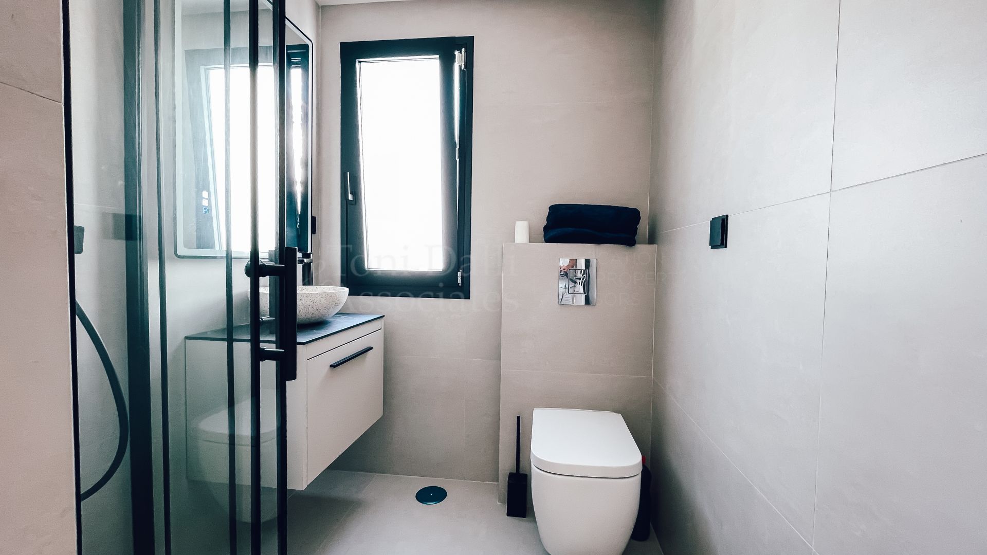 Villa in Altos del Rodeo, Marbella