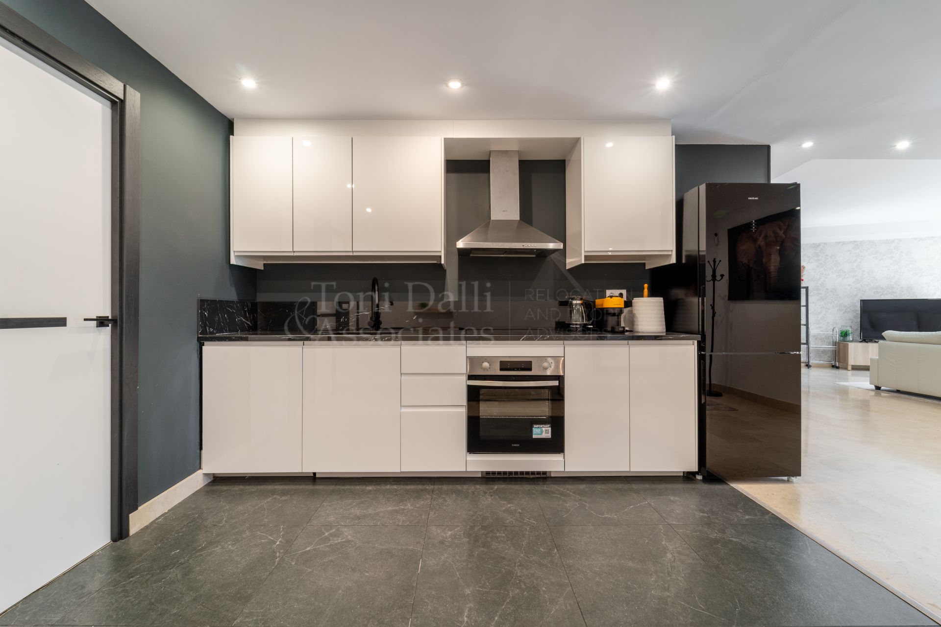 Ground Floor Apartment in Oasis de Marbella, Marbella