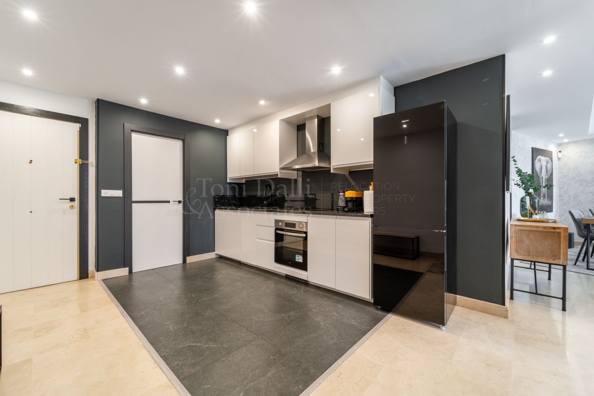 Ground Floor Apartment in Oasis de Marbella, Marbella