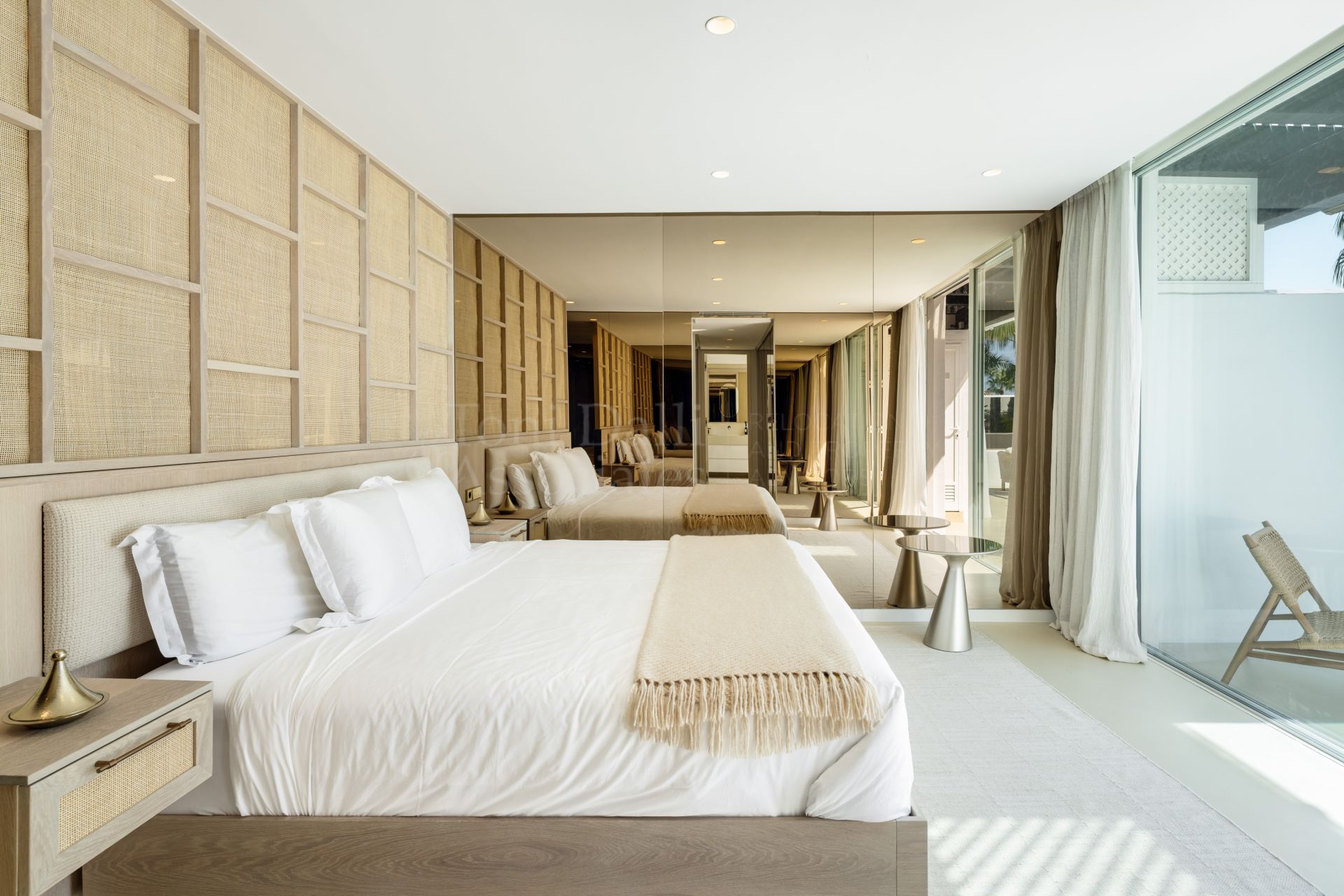 Duplex Penthouse in Marina Puente Romano, Marbella