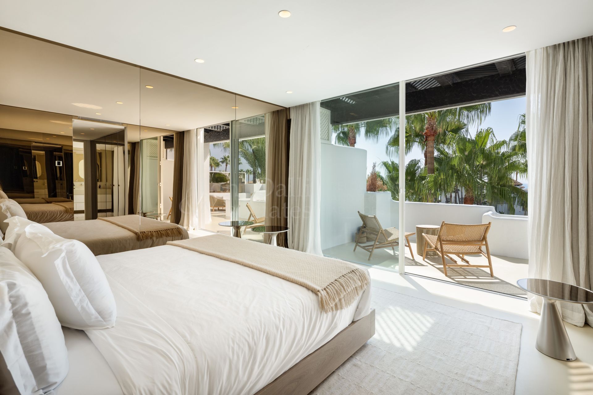 Duplex Penthouse in Marina Puente Romano, Marbella