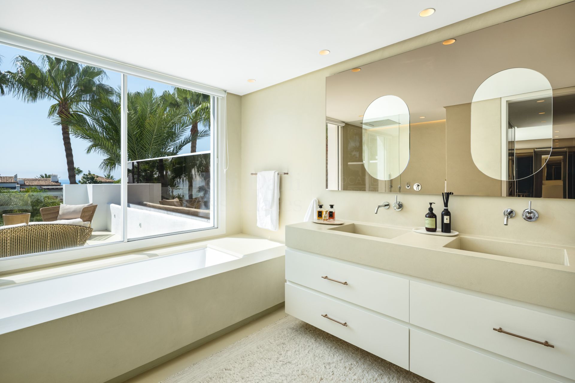 Duplex Penthouse in Marina Puente Romano, Marbella