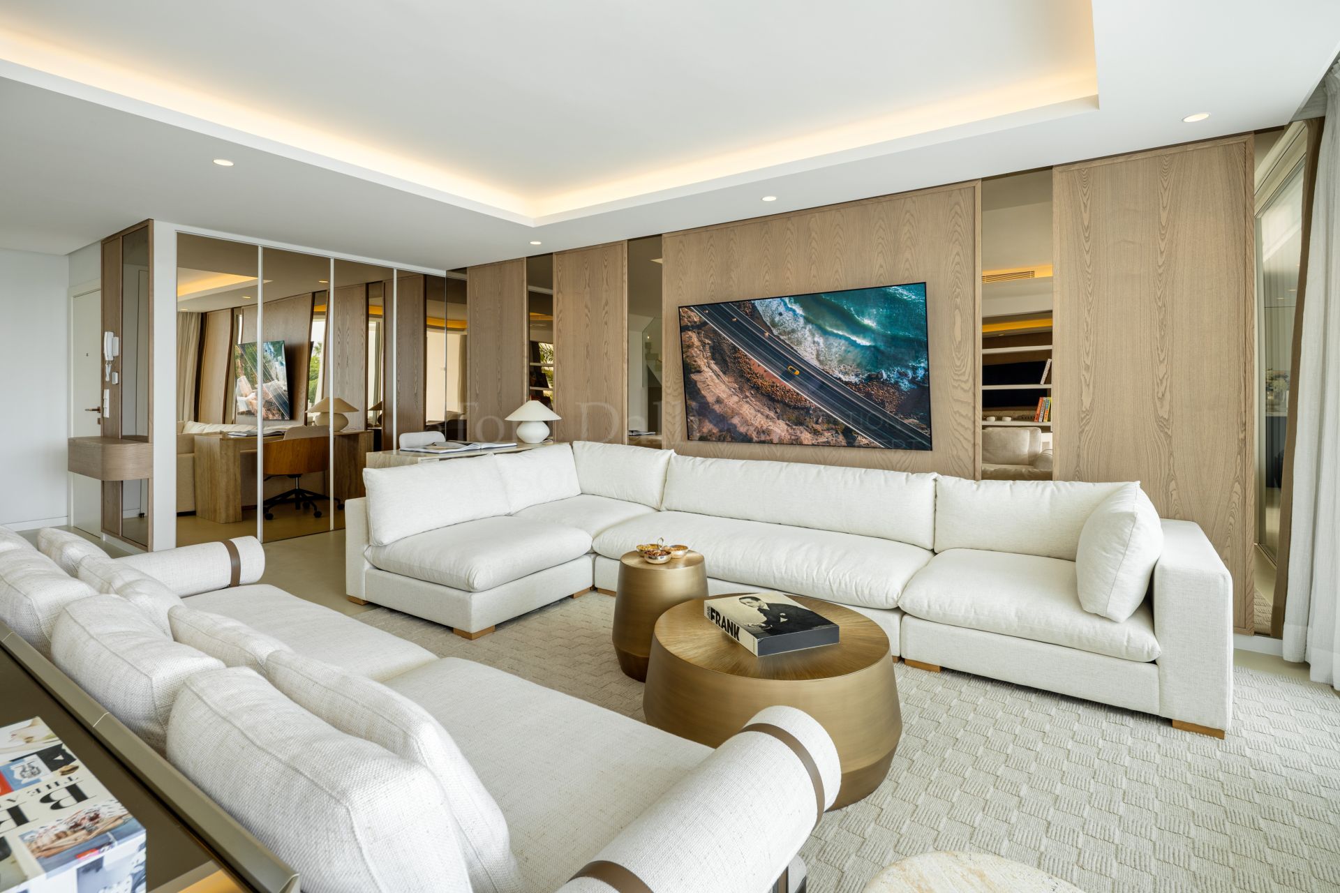Duplex Penthouse in Marina Puente Romano, Marbella