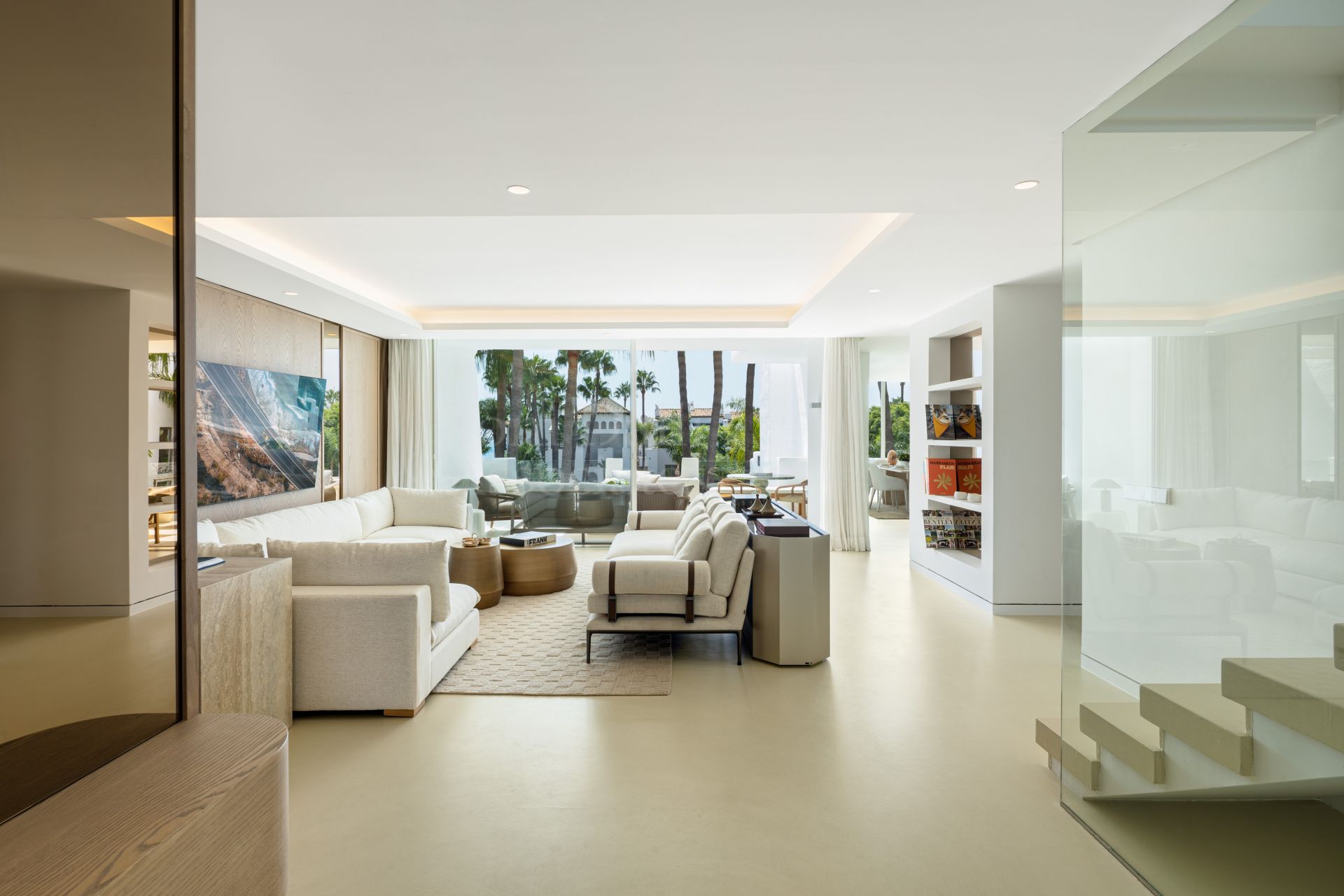 Duplex Penthouse in Marina Puente Romano, Marbella