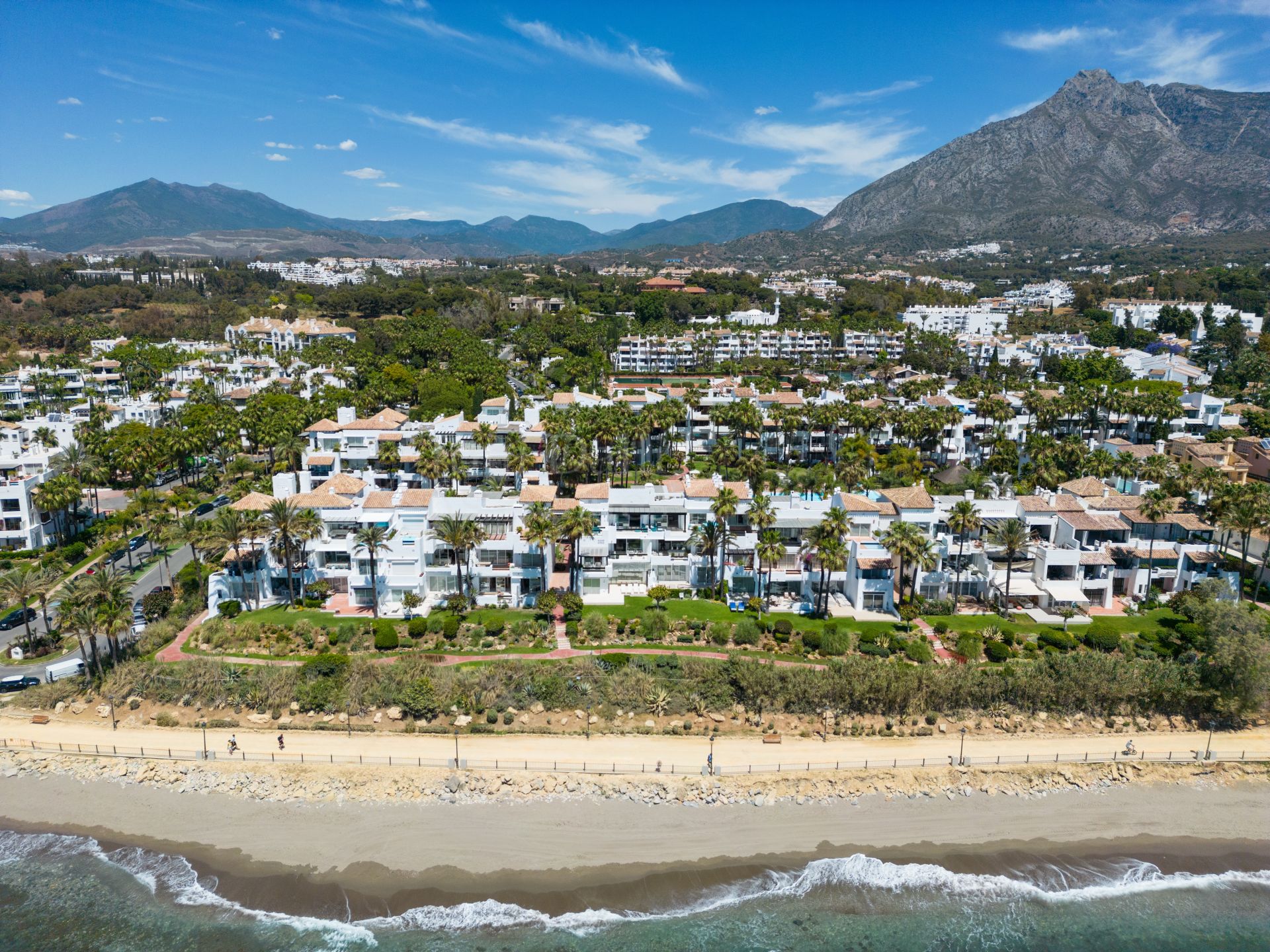 Duplex Penthouse in Marina Puente Romano, Marbella