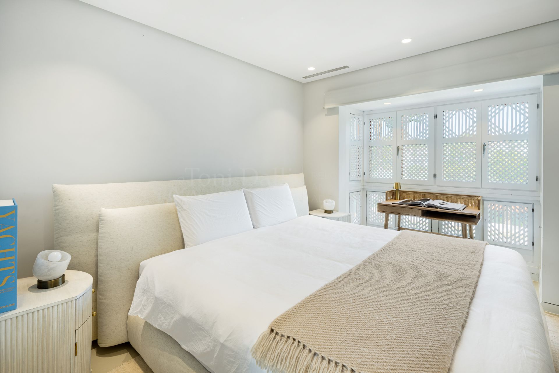 Duplex Penthouse in Marina Puente Romano, Marbella