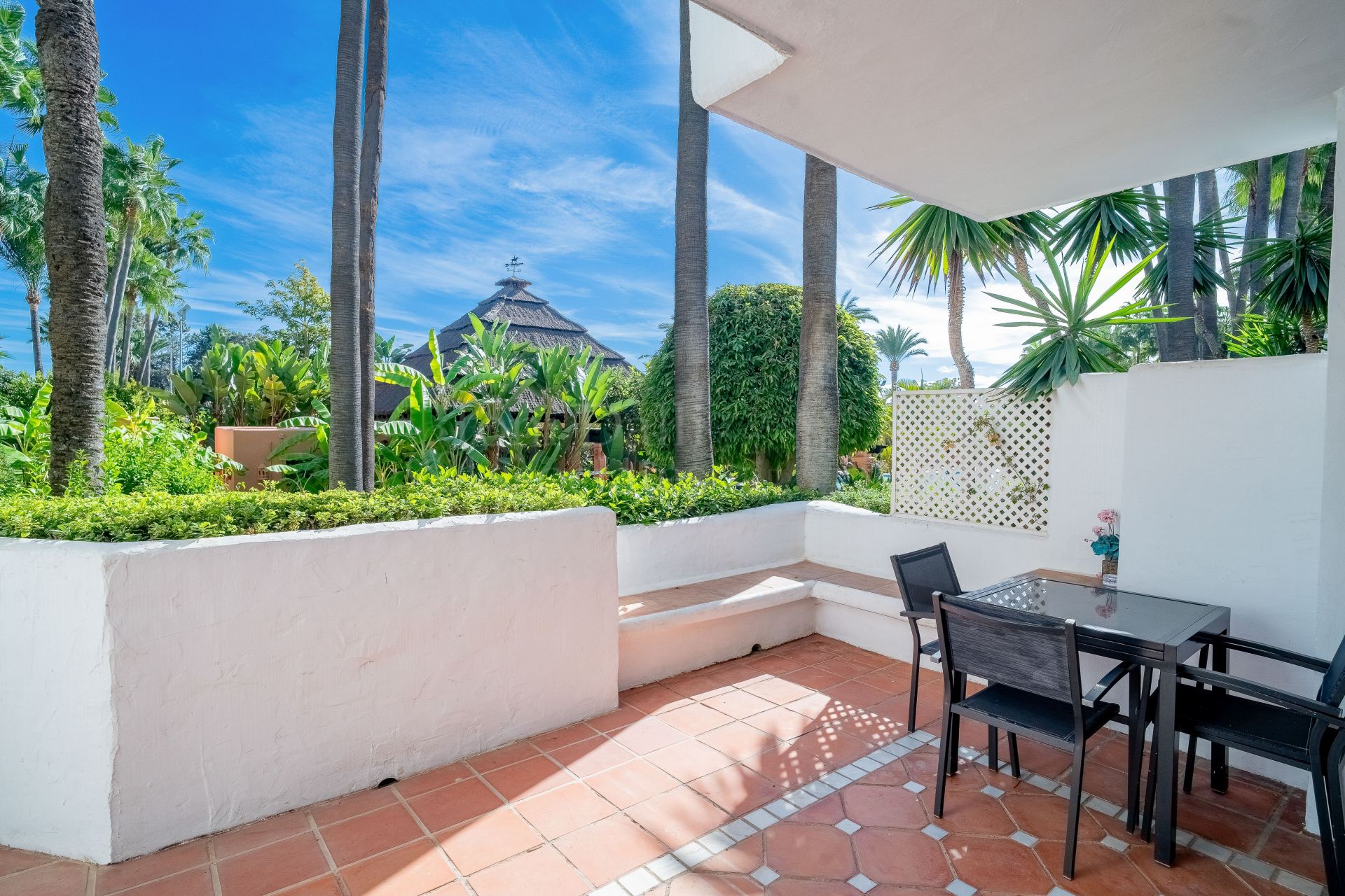 Ground Floor Apartment in Marina Puente Romano, Marbella