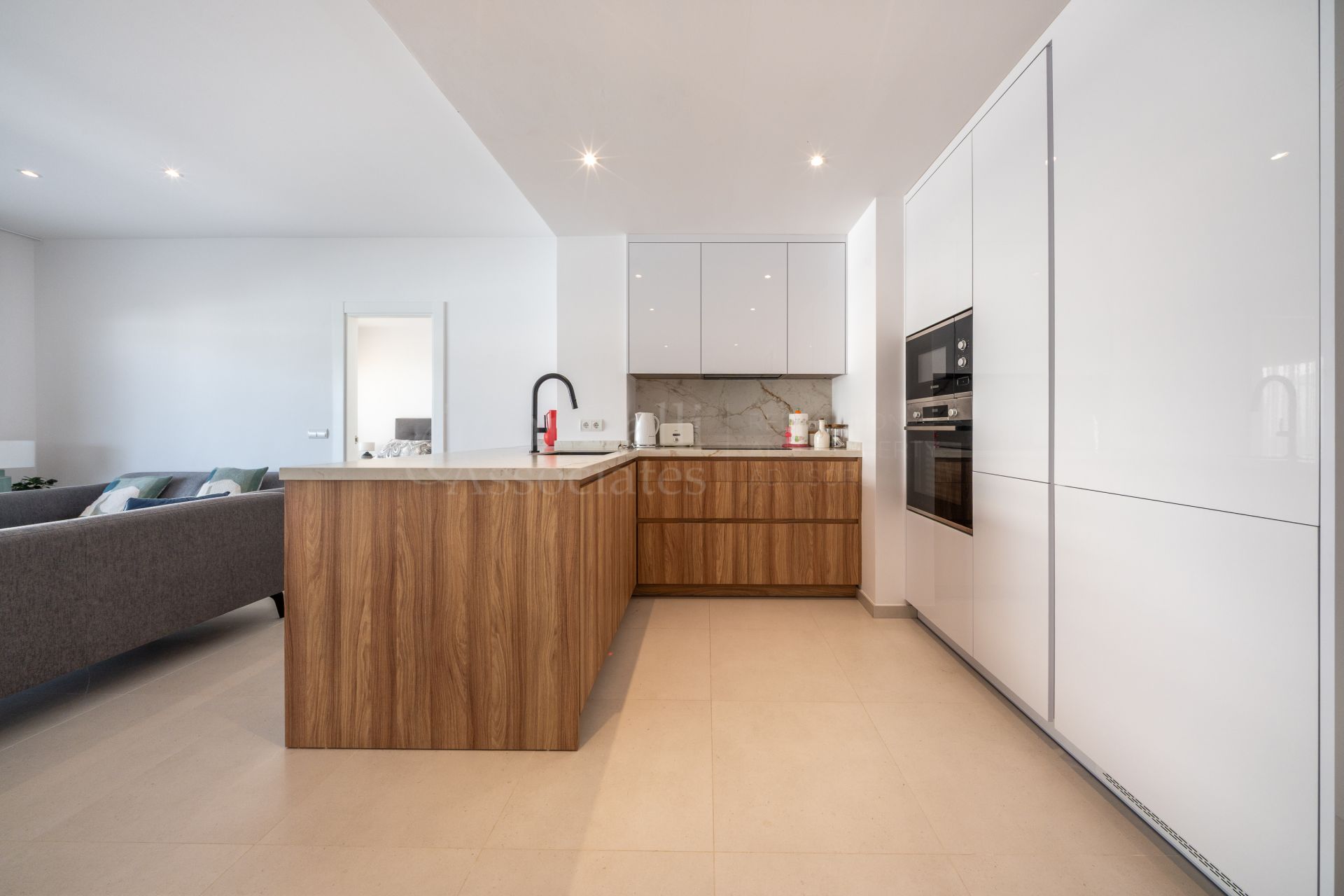 Penthouse in Jardines del Mar, Marbella