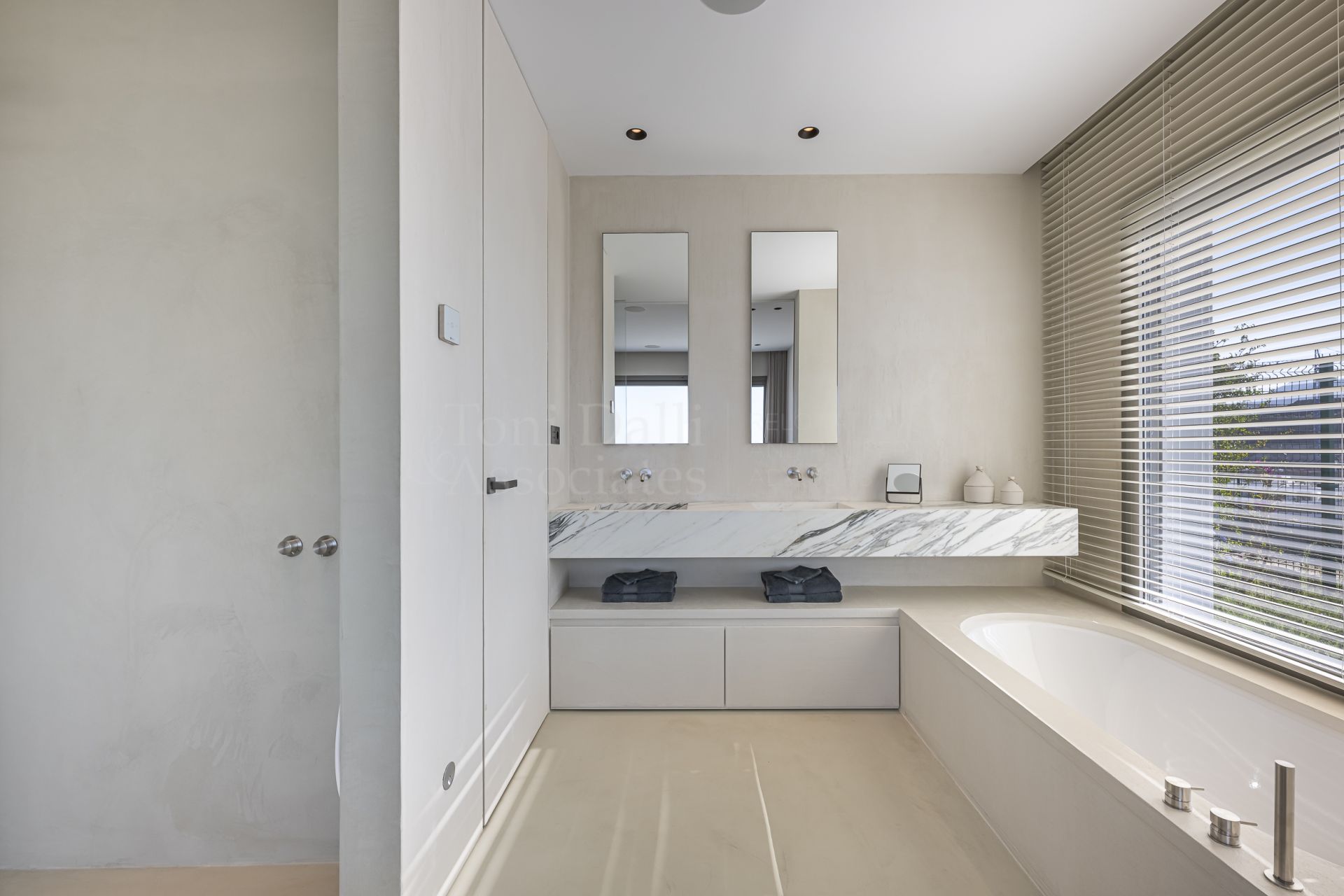 Apartment in Byu Hills, Benahavis