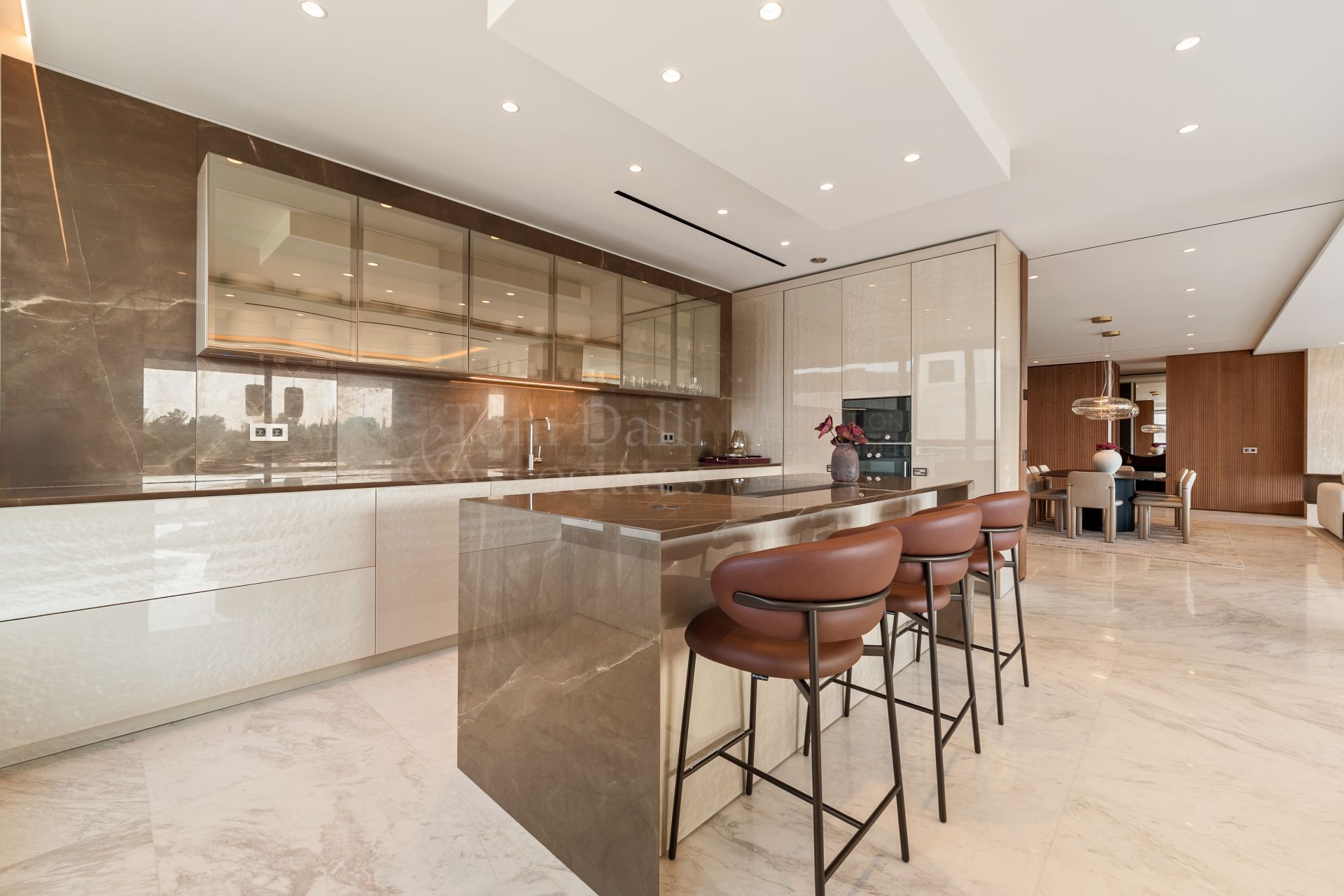 Duplex Penthouse in Marbella Golden Mile, Marbella