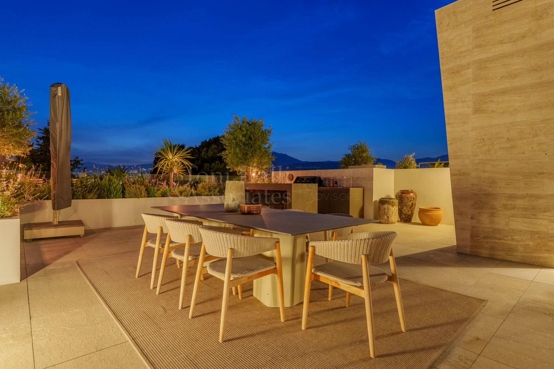 Duplex Penthouse in Marbella Golden Mile, Marbella