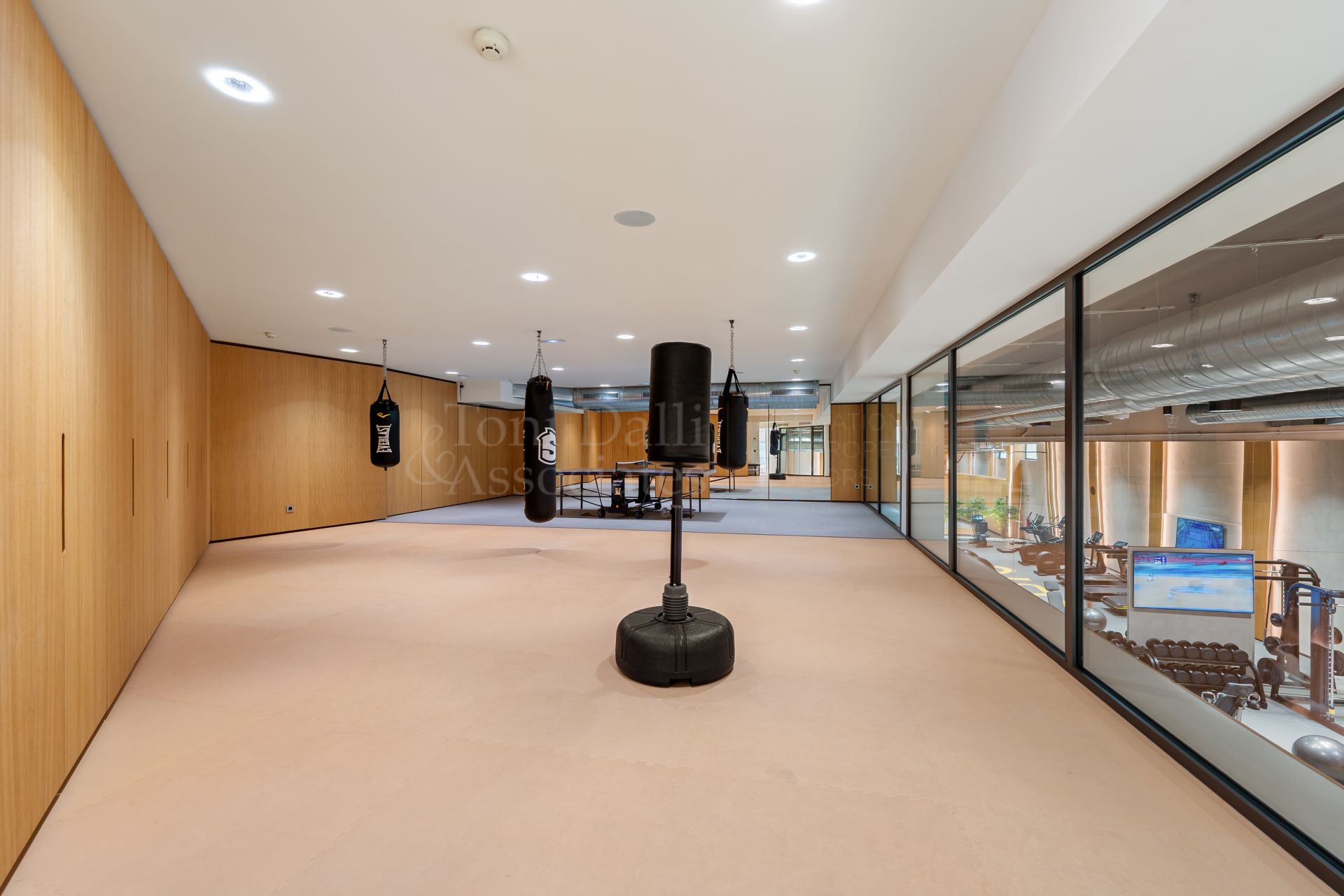 Duplex Penthouse in Marbella Golden Mile, Marbella